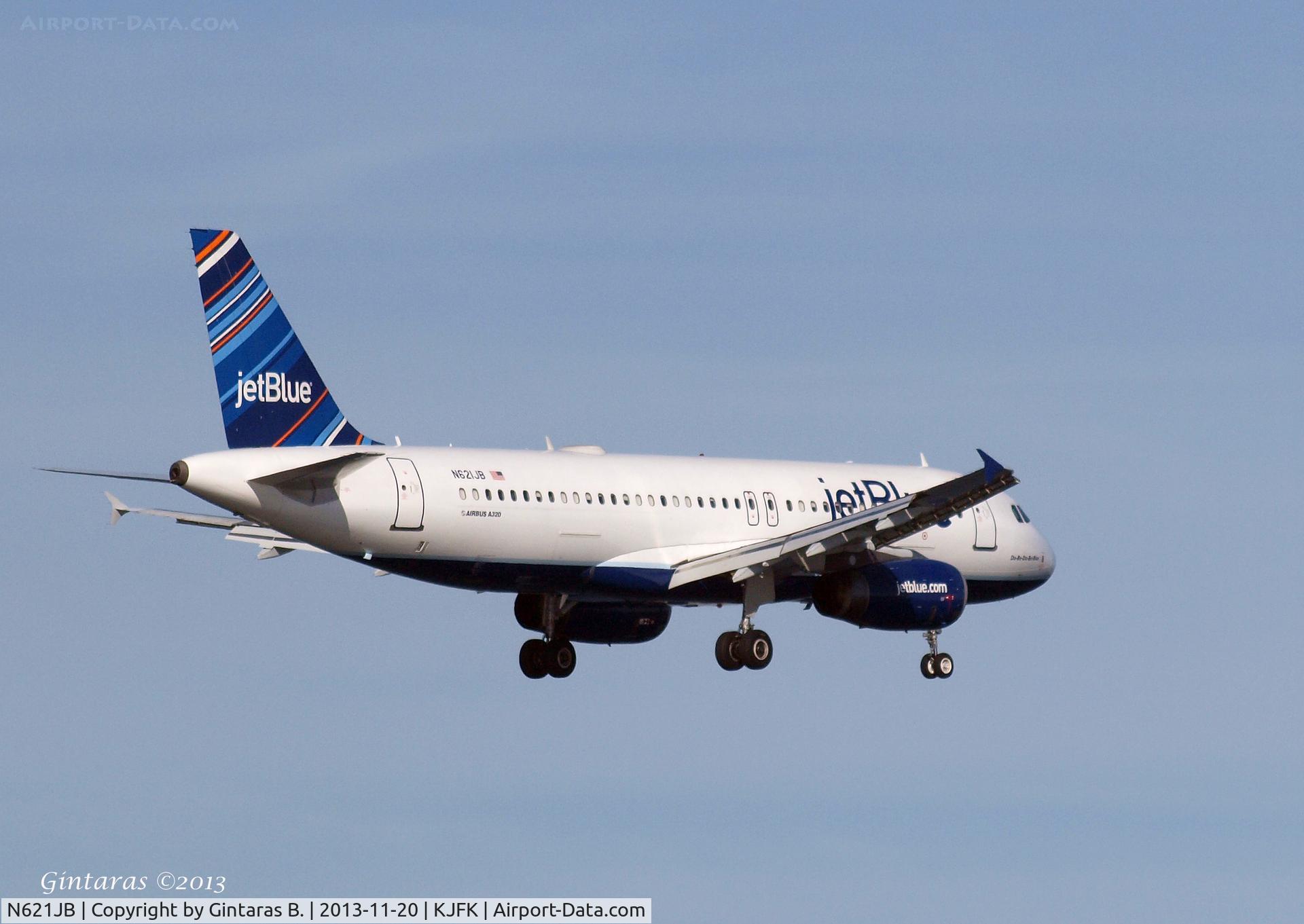 N621JB, 2005 Airbus A320-232 C/N 2491, Going To A Landing on 4R, JFK