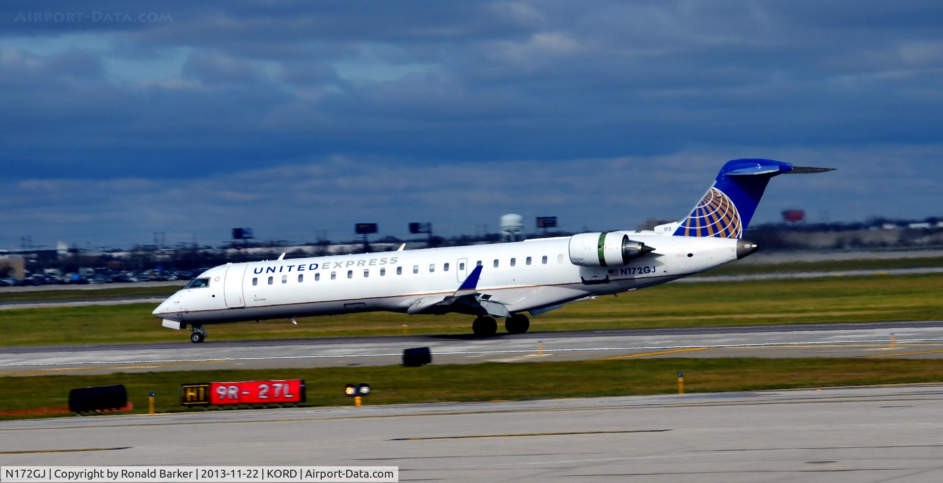 N172GJ, Bombardier CRJ-702 (CL-600-2C10) Regional Jet C/N 10283, Landing ORD