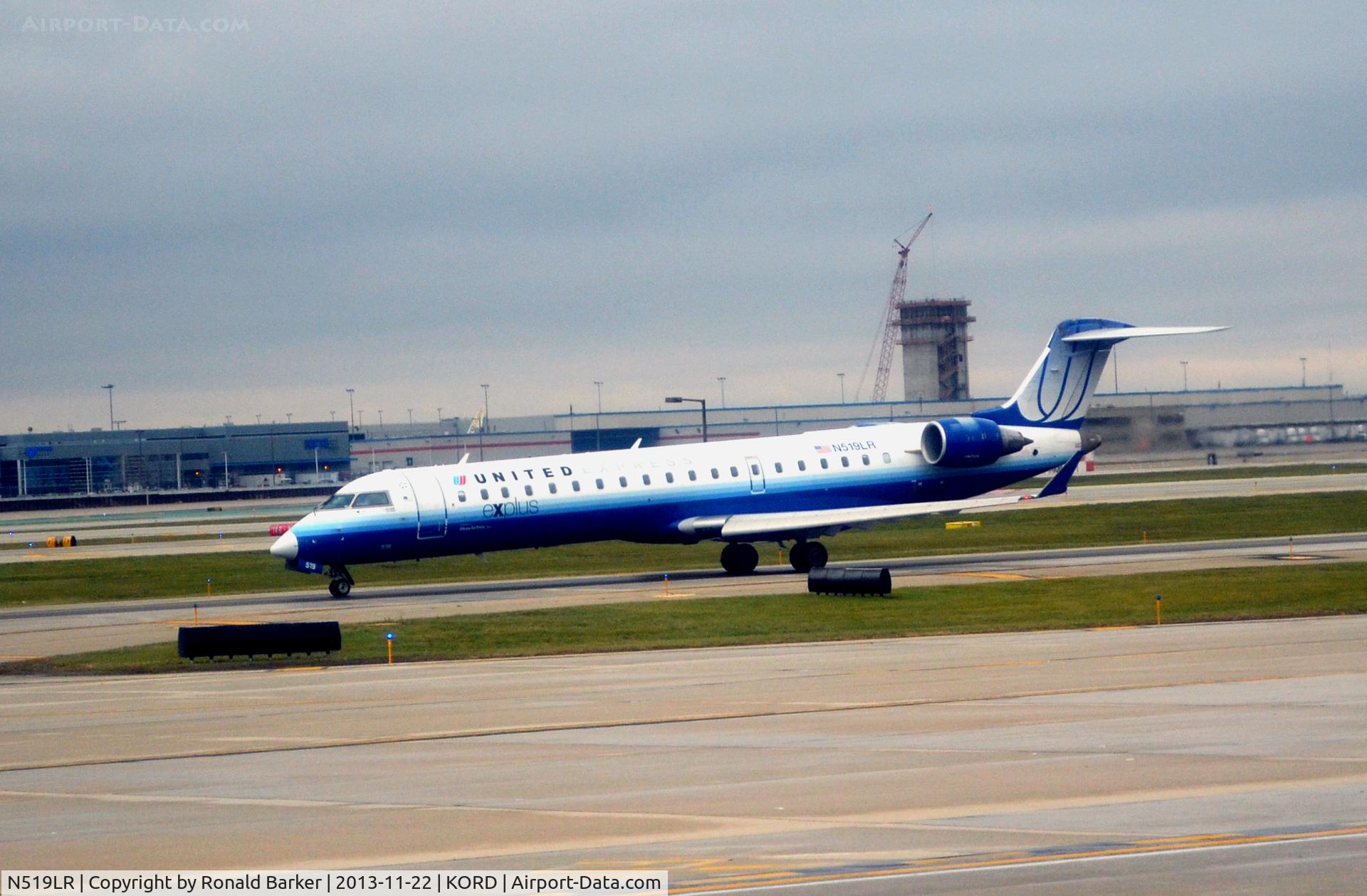 N519LR, 2006 Bombardier CRJ-700 (CL-600-2C10) Regional Jet C/N 10260, Taxi ORD