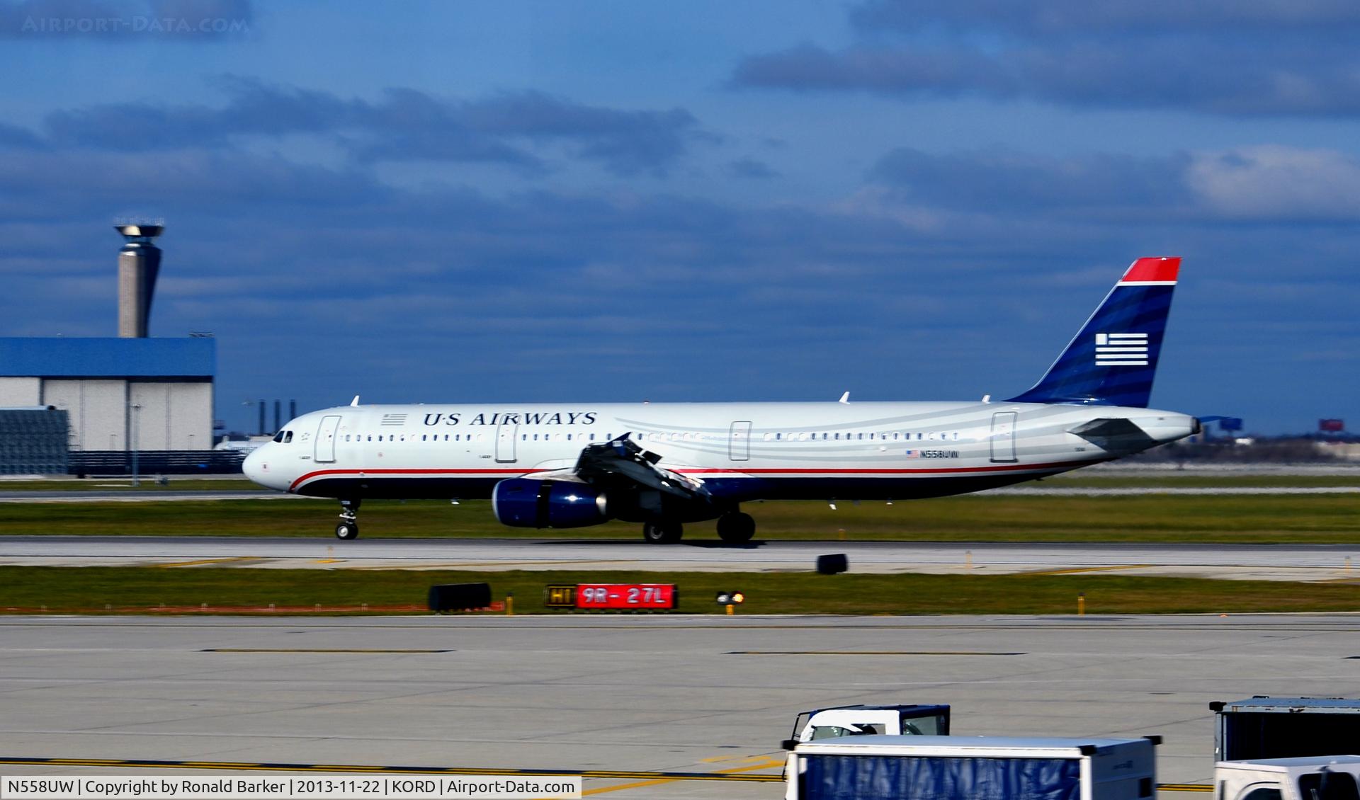 N558UW, 2012 Airbus A321-231 C/N 5282, Landing ORD