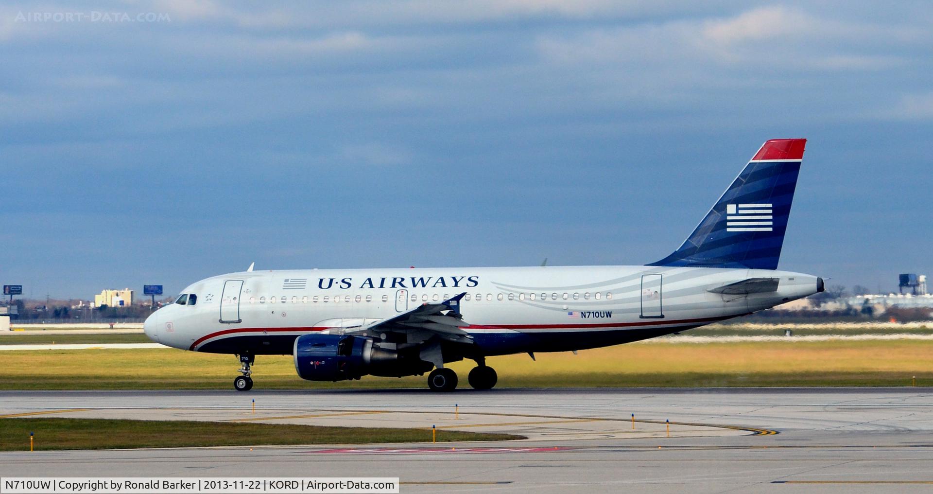 N710UW, 1999 Airbus A319-112 C/N 1019, Landing ORD