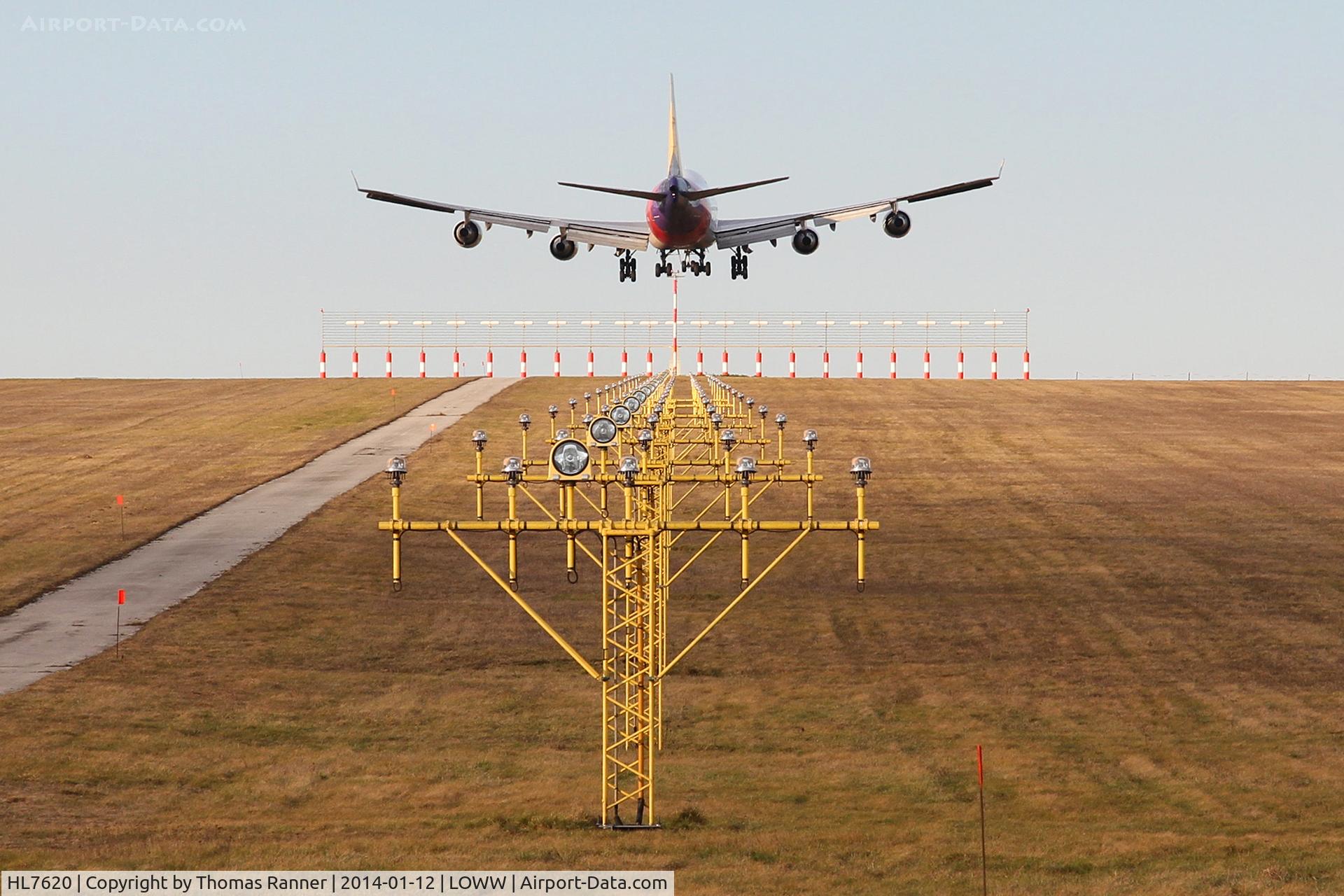 HL7620, 1999 Boeing 747-419BDS(F) C/N 29375, Asiana B747