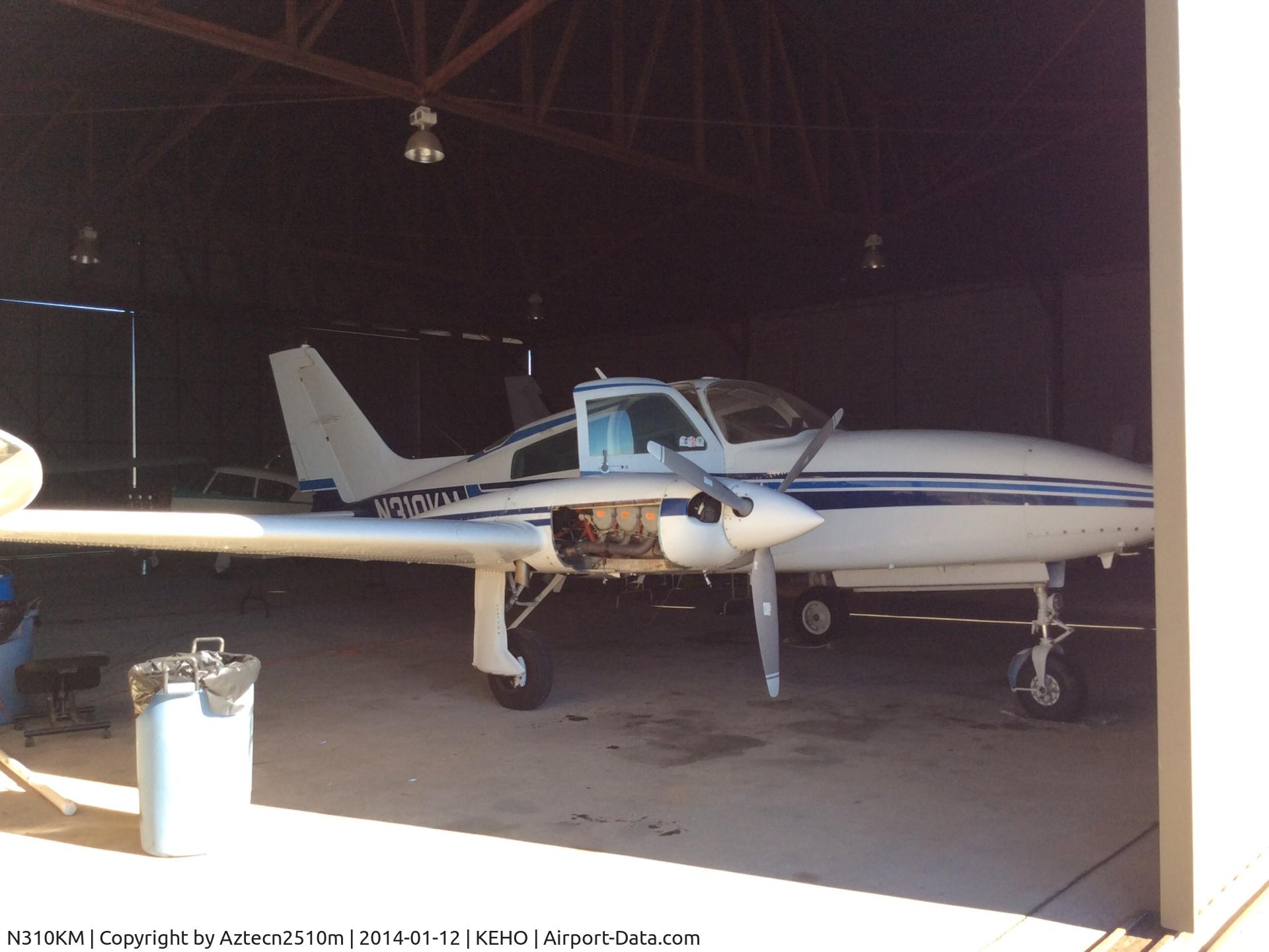N310KM, 1979 Cessna T310R C/N 310R1675, CT310R