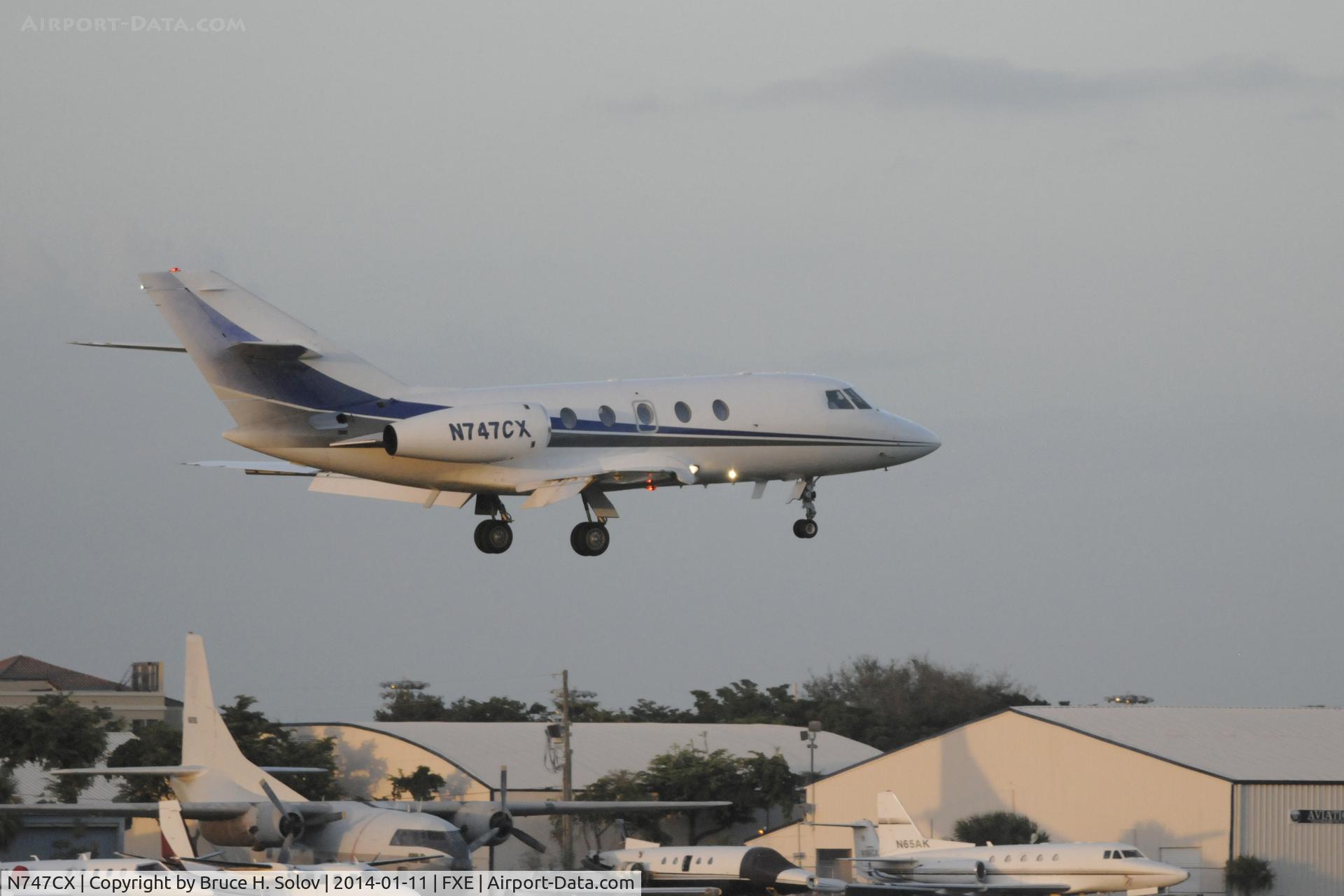 N747CX, 1981 Dassault Fan Jet Falcon (20F) C/N 442, Landing at FXE