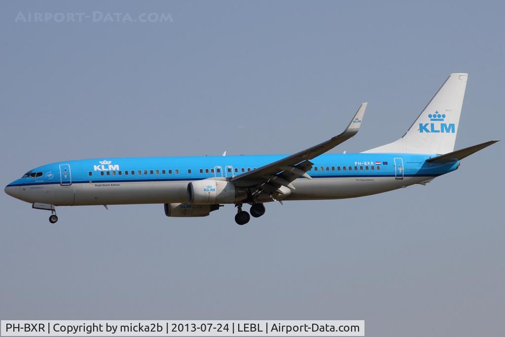 PH-BXR, 2001 Boeing 737-9K2 C/N 29601, Landing