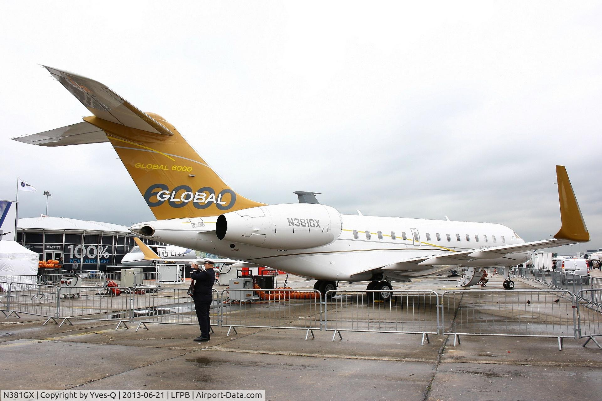 N381GX, 2012 Bombardier Global 6000 (BD-700-1A10) C/N 9381, Bombardier BD-700 1A10 Global 6000, Static display, Paris-Le Bourget (LFPB-LBG) Air Show 2013