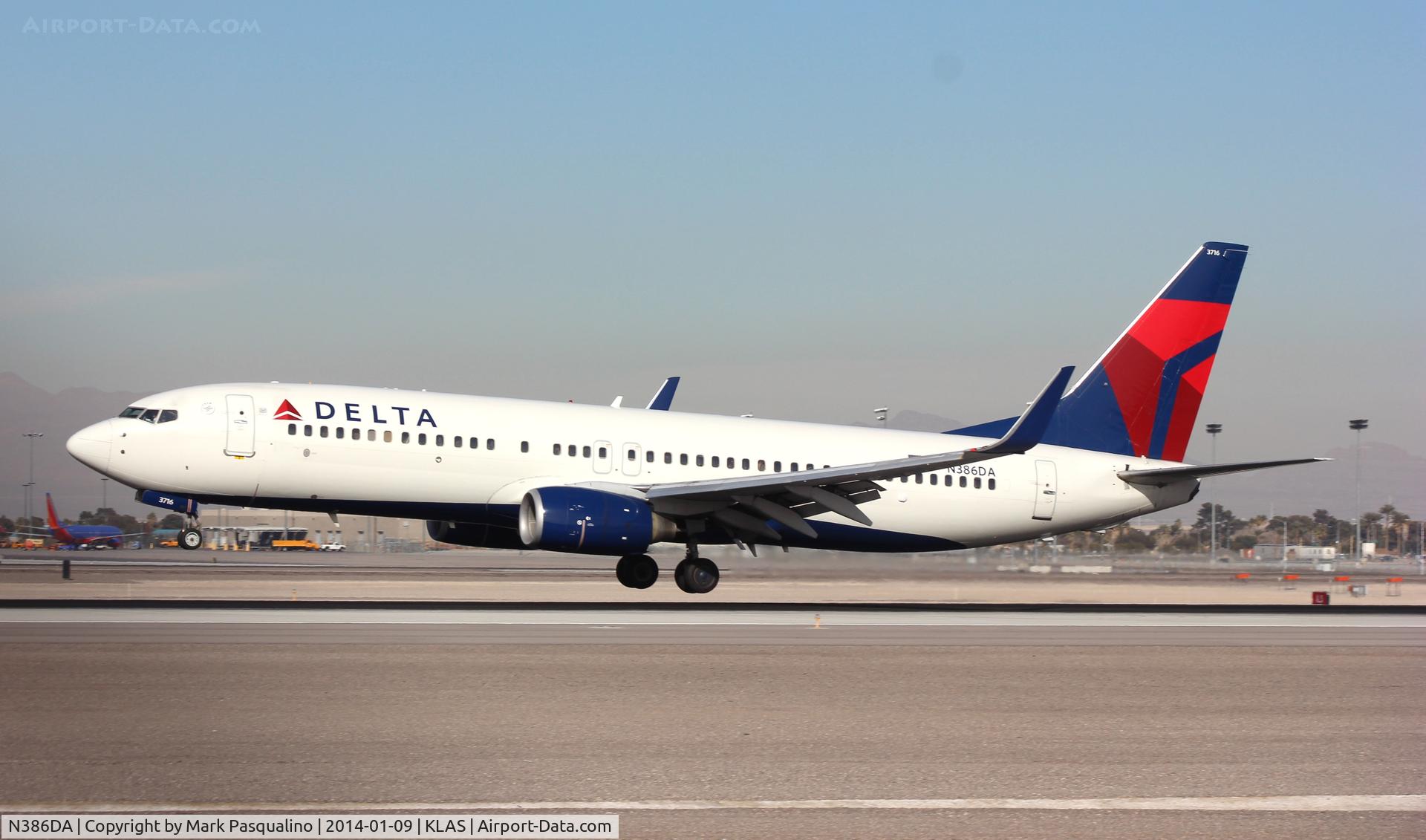 N386DA, 1999 Boeing 737-832 C/N 30373, Boeing 737-800