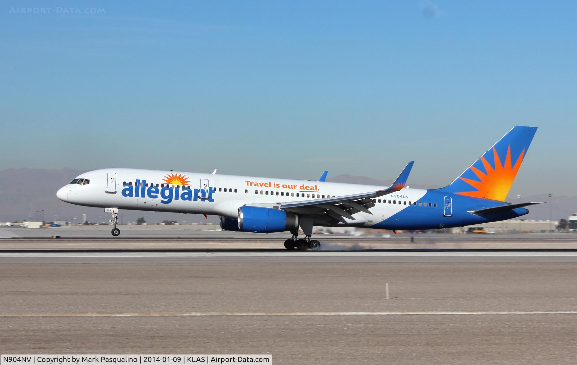 N904NV, 1993 Boeing 757-204 C/N 26967, Boeing 757-200