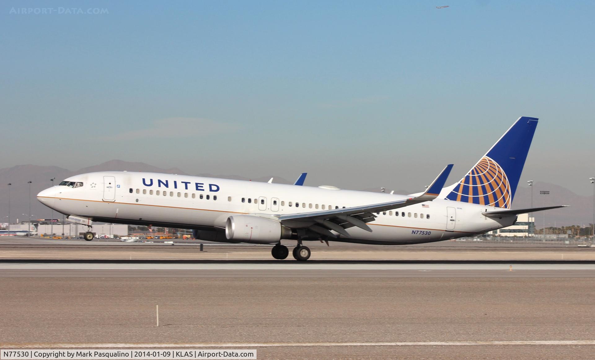 N77530, 2011 Boeing 737-824 C/N 39998, Boeing 737-800