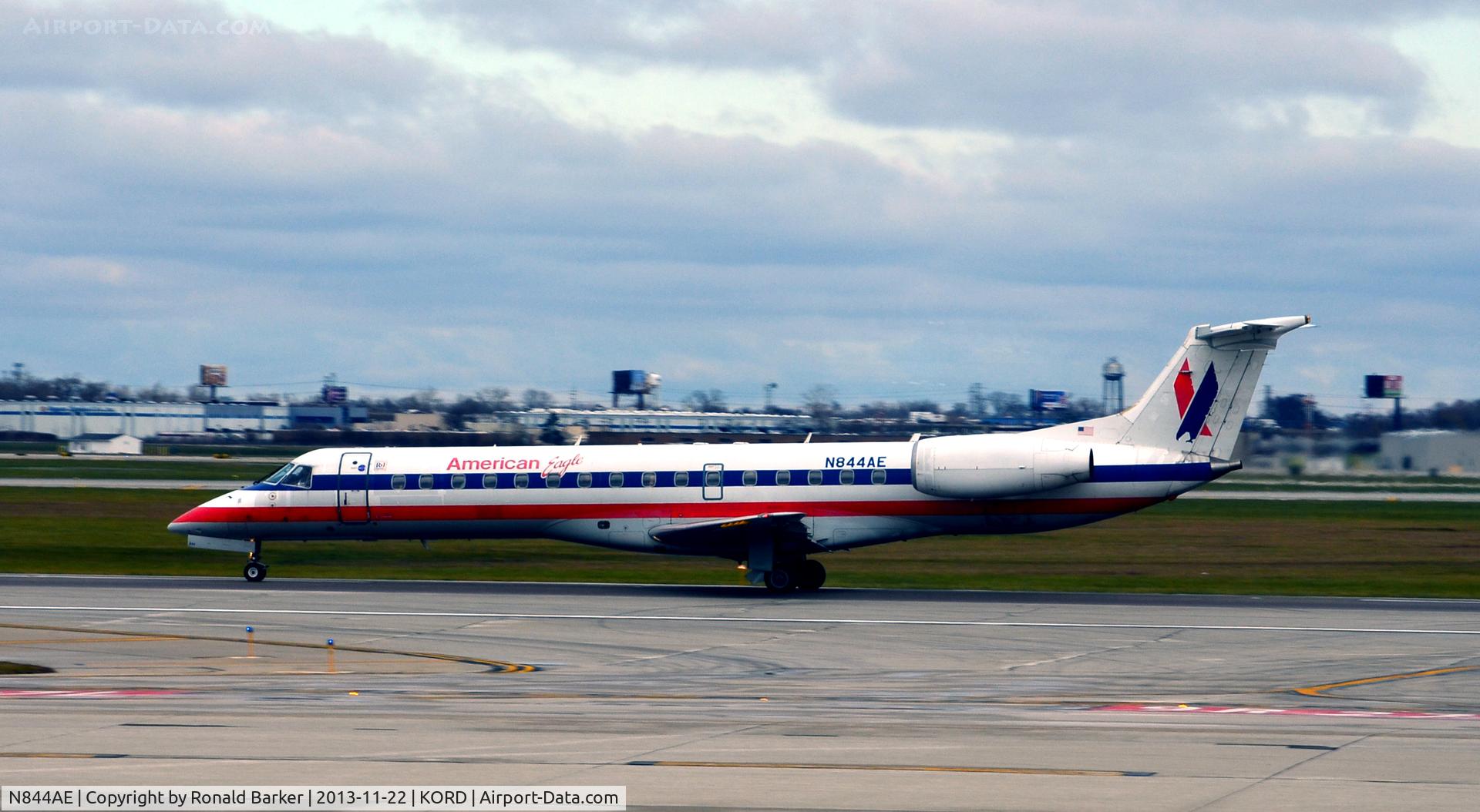 N844AE, 2003 Embraer ERJ-140LR (EMB-135KL) C/N 145682, Landing ORD