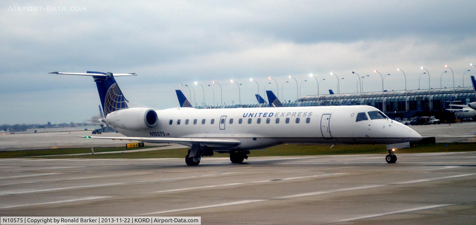 N10575, 2002 Embraer ERJ-145LR (EMB-145LR) C/N 145640, Taxi ORD