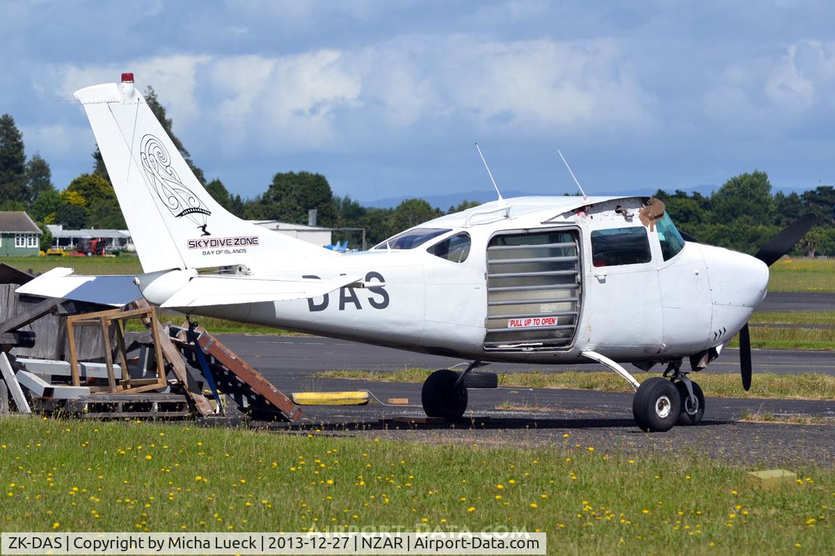 ZK-DAS, 1966 Cessna TU206A Turbo Super Skywagon C/N U206-0554, At Ardmore