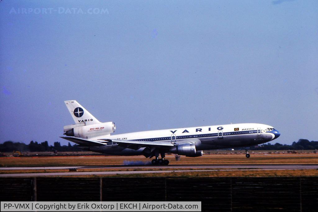PP-VMX, 1981 McDonnell Douglas DC-10-30 C/N 47845, PP-VMX landing on rw 22R