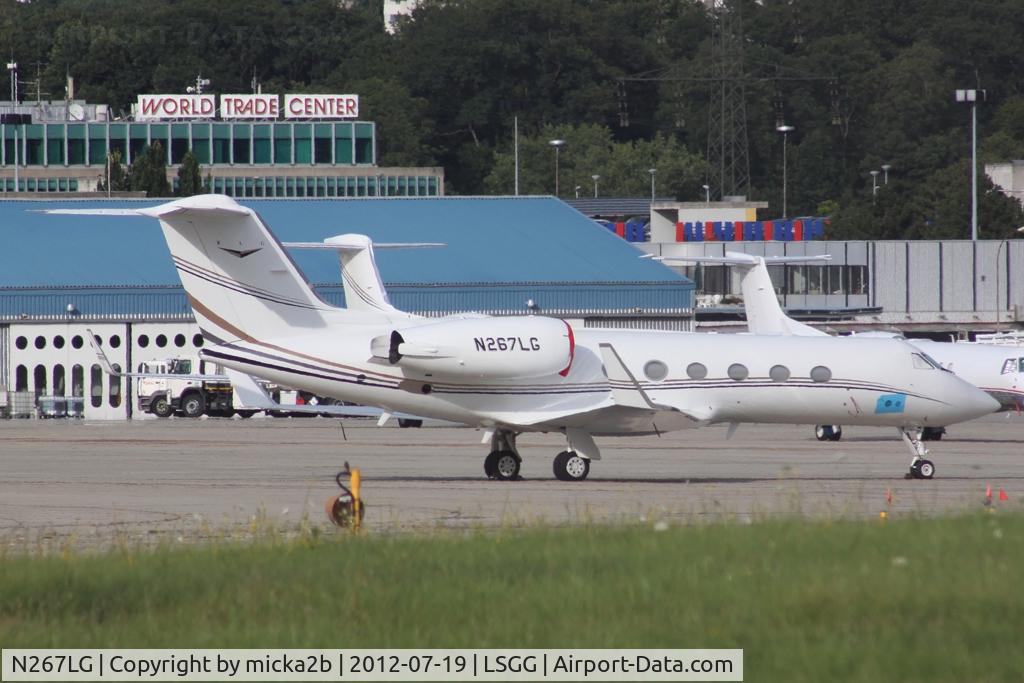 N267LG, 1995 Gulfstream Aerospace G-IV C/N 1266, Parked