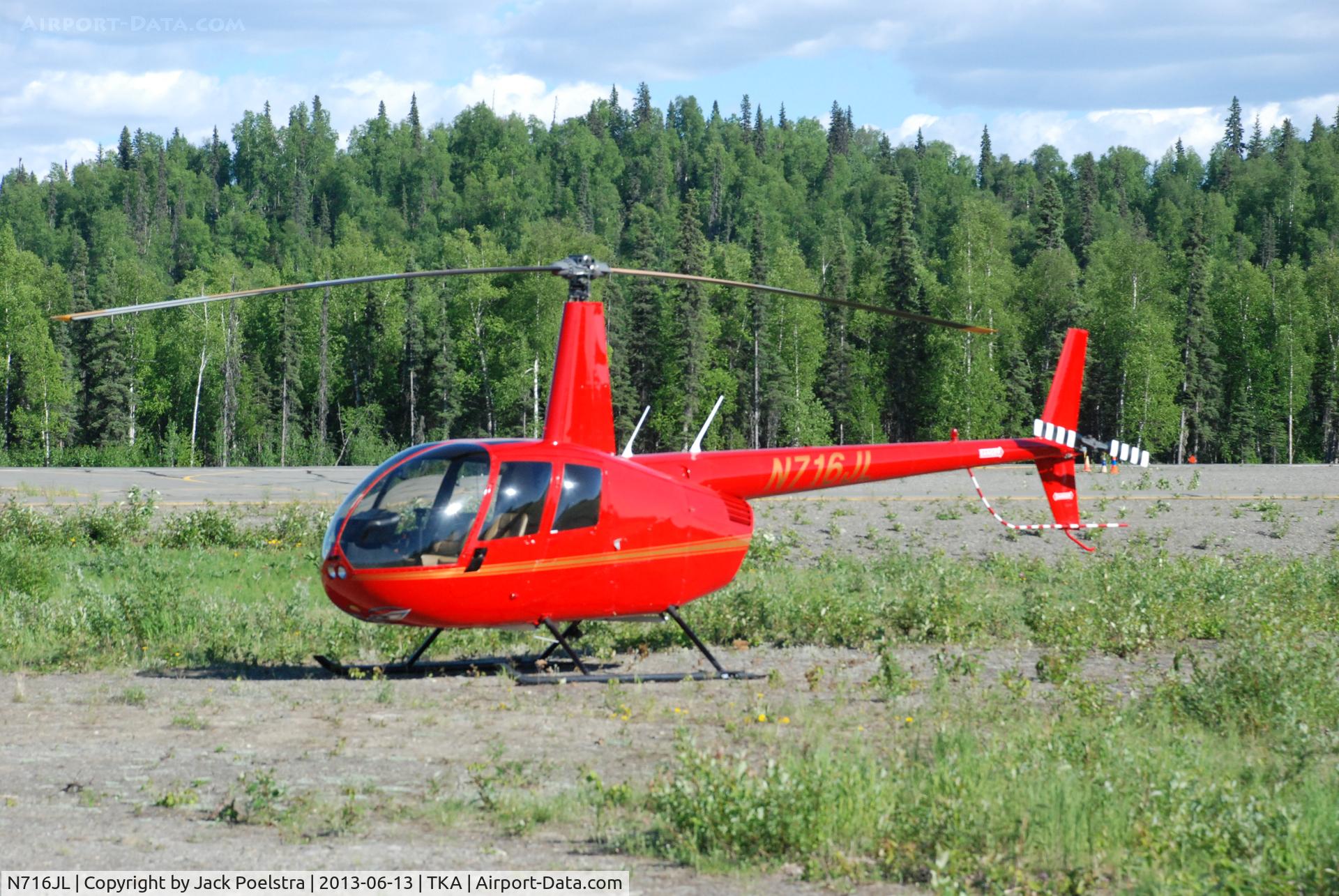 N716JL, 2004 Robinson R44 II C/N 10463, R.44 at Talkeetna airport AK