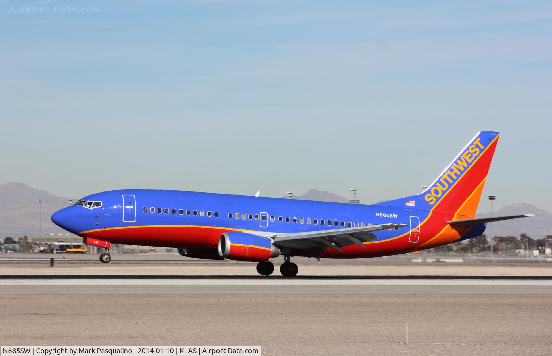 N685SW, 1986 Boeing 737-3Q8 C/N 23401, Boeing 737-300
