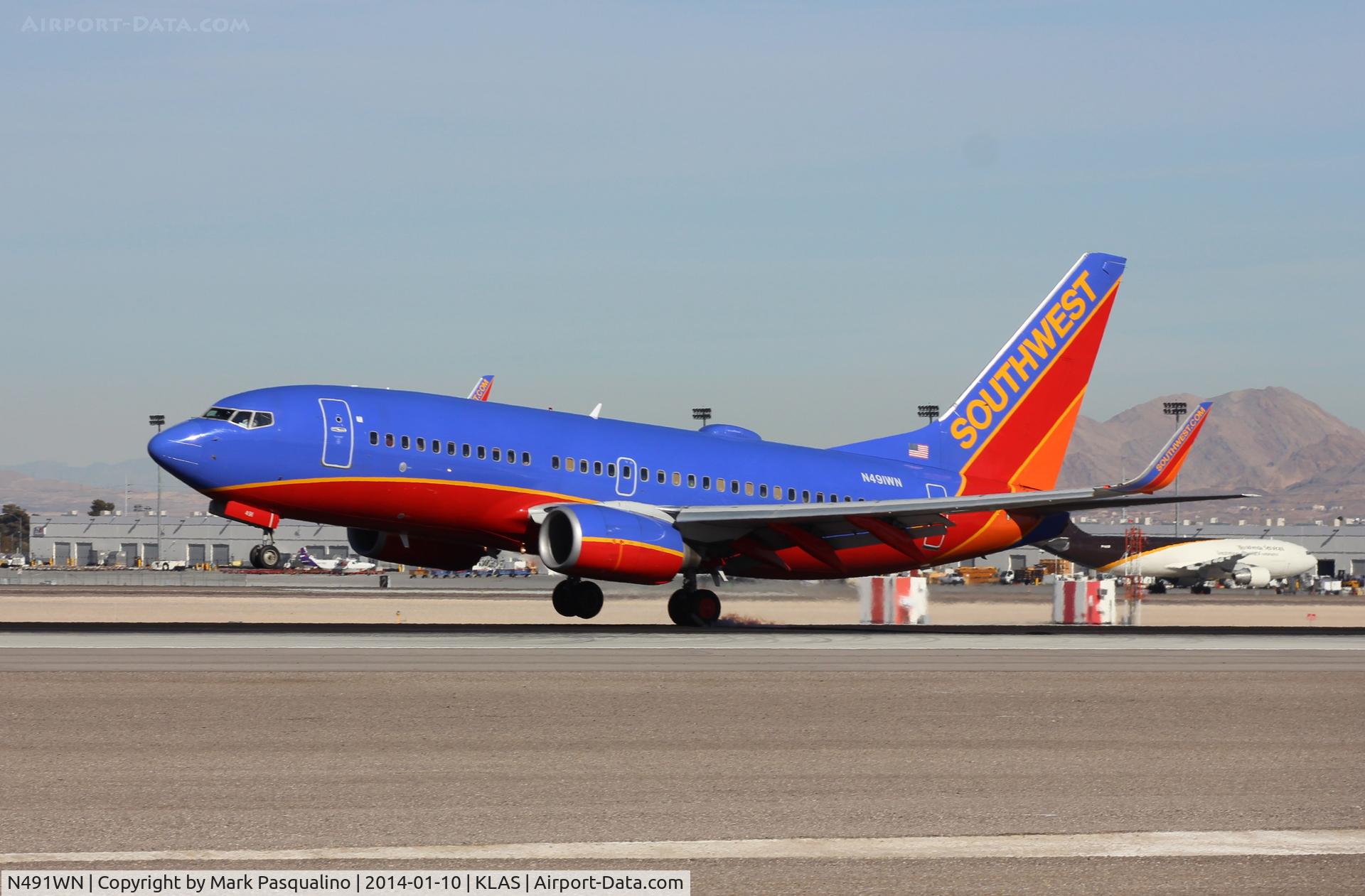 N491WN, 2004 Boeing 737-7H4 C/N 33867, Boeing 737-700