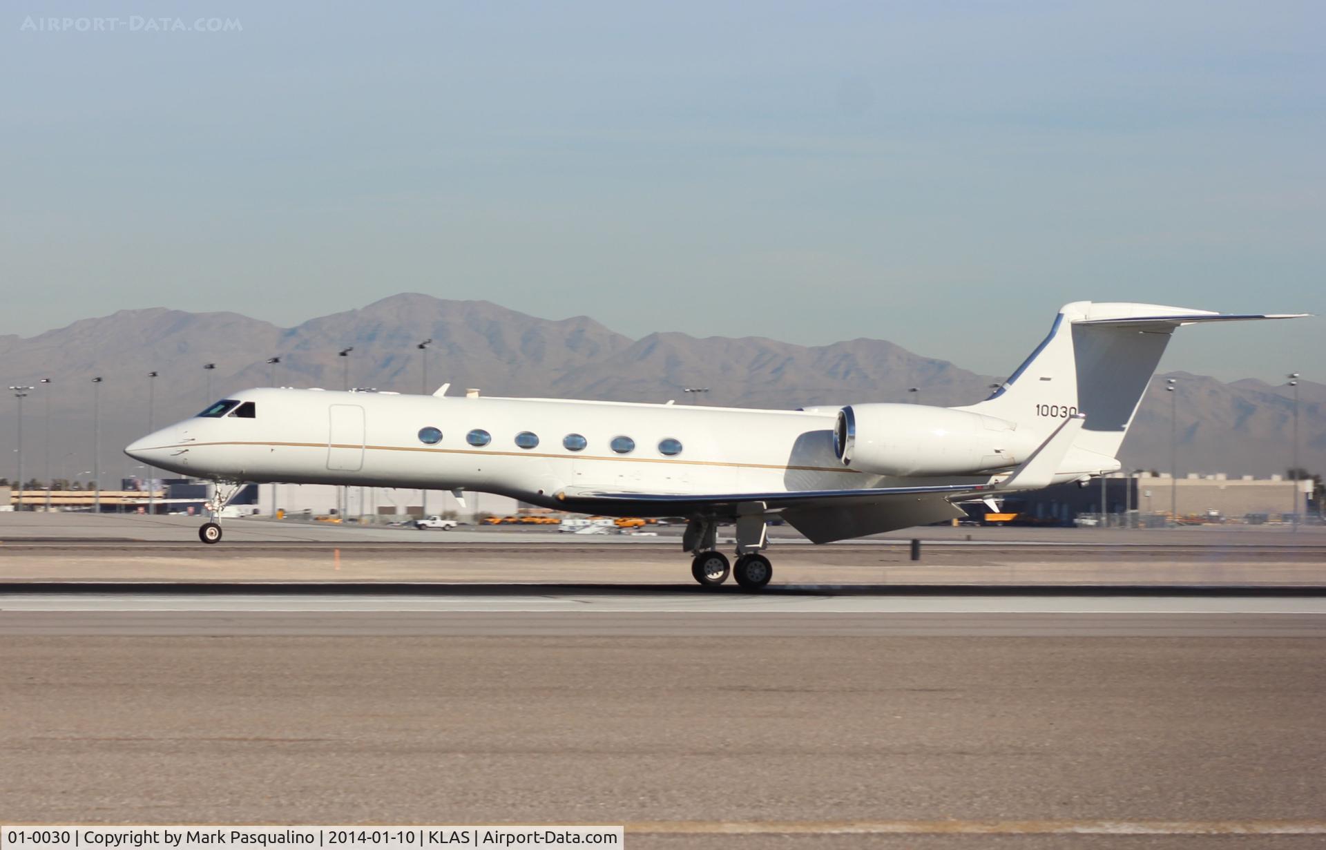 01-0030, 2001 Gulfstream Aerospace C-37A (G-V) C/N 663, Gulfstream C-37A