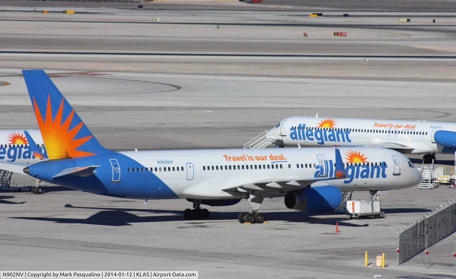 N902NV, 1992 Boeing 757-204 C/N 26964, Boeing 757-200