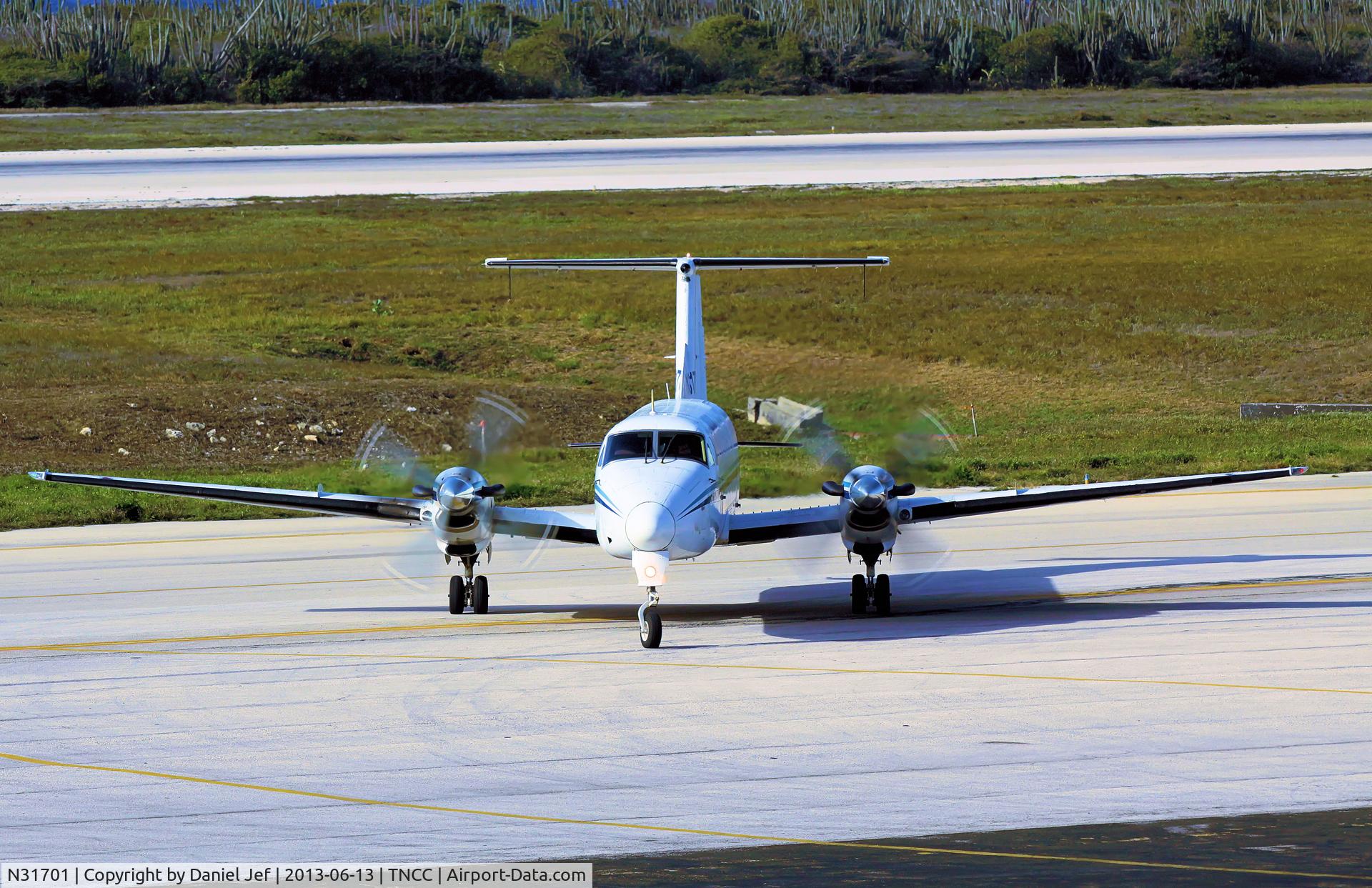 N31701, 1984 Beech 1900C C/N UB-2, N31701