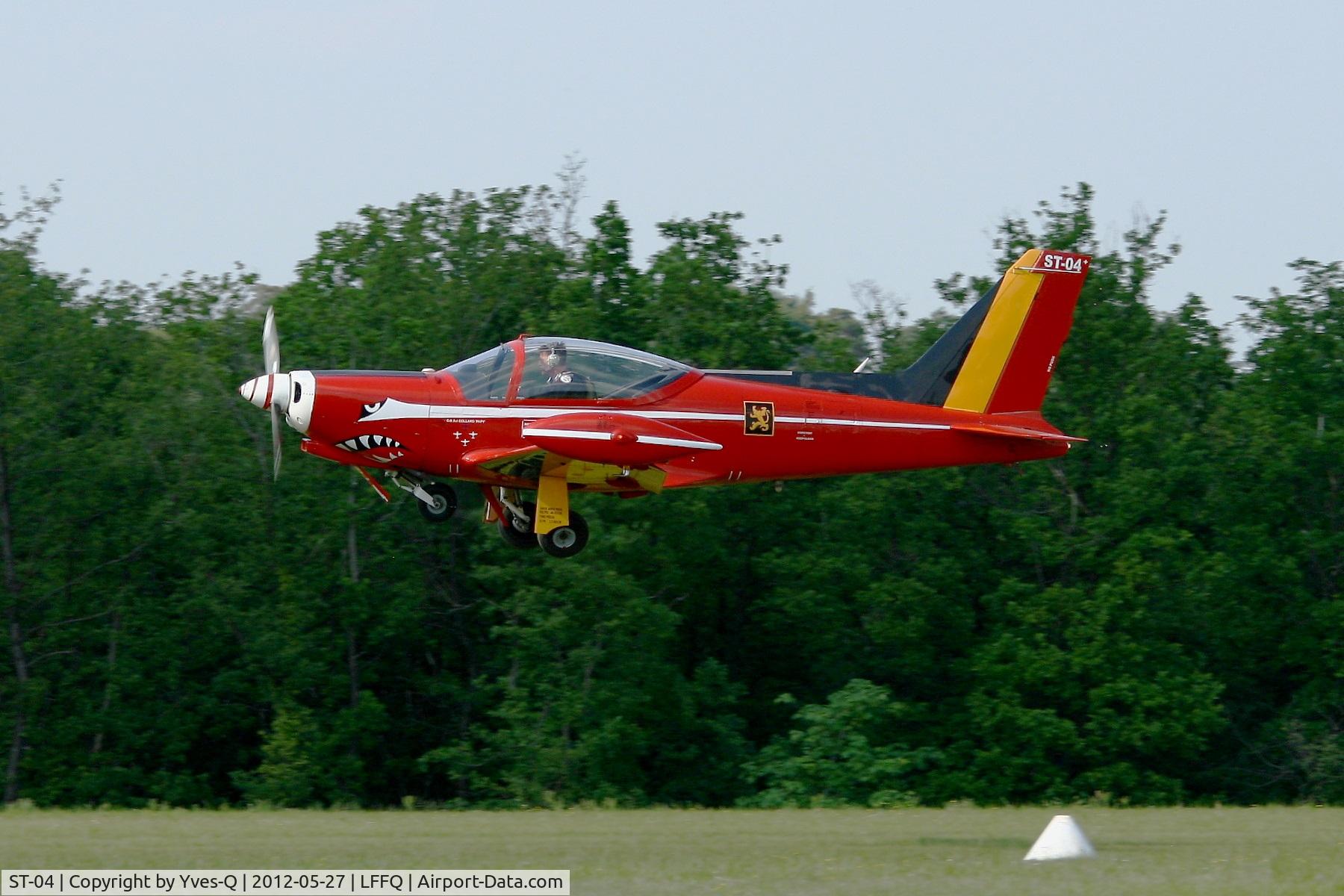 ST-04, SIAI-Marchetti SF-260MB C/N 10-04, SIAI-Marchetti SF-260MB, Belgian Air Force Aerobatic Team, La Ferté-Alais Airfield (LFFQ) Air Show