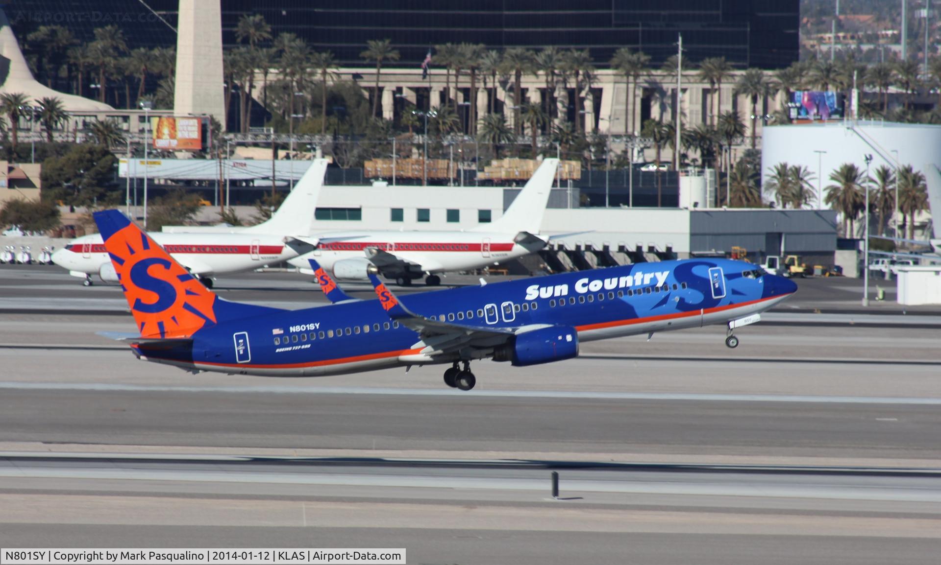 N801SY, 2001 Boeing 737-8Q8 C/N 30332, Boeing 737-800