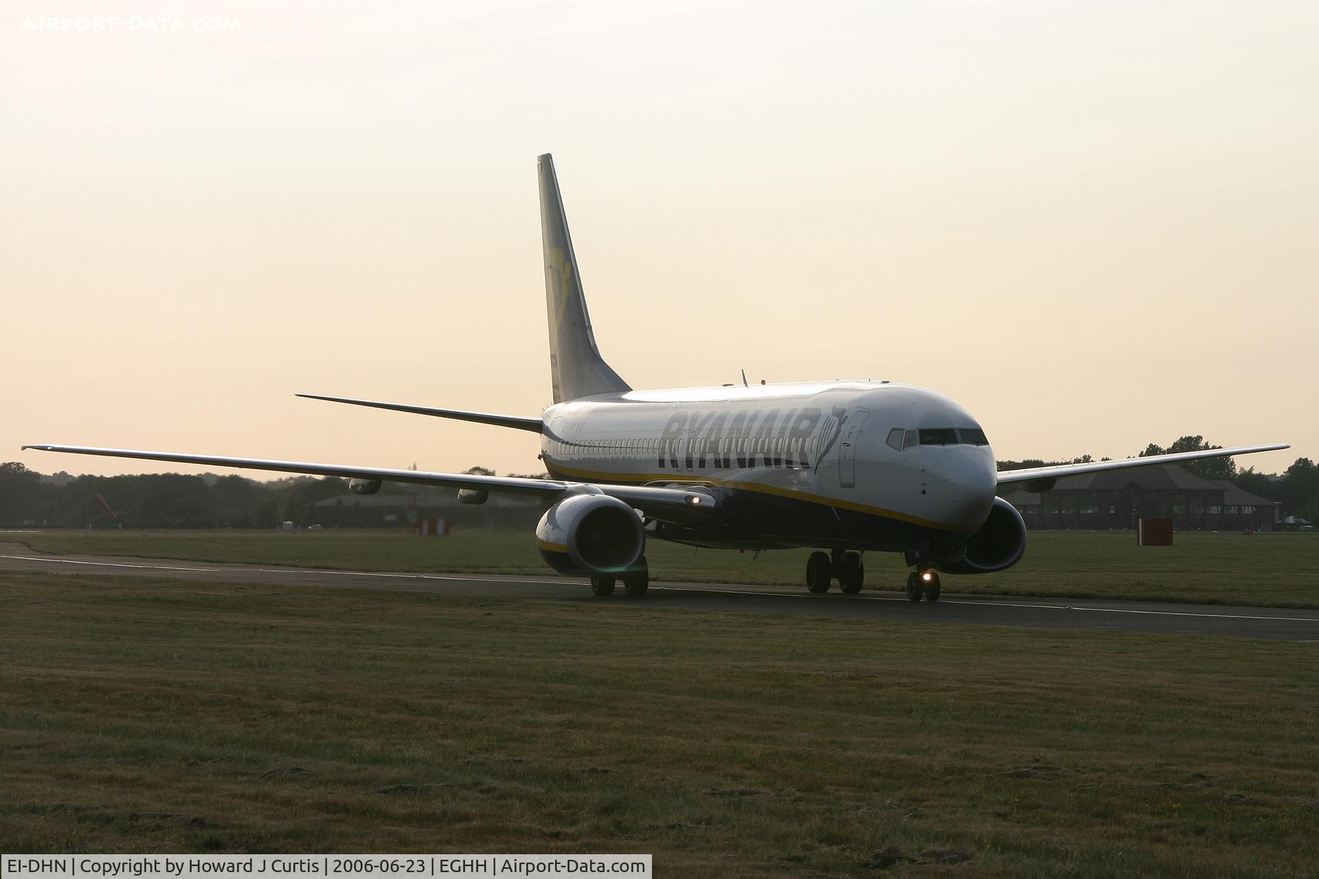 EI-DHN, 2005 Boeing 737-8AS C/N 33577, Ryanair, taxiing in at 19:38 local.