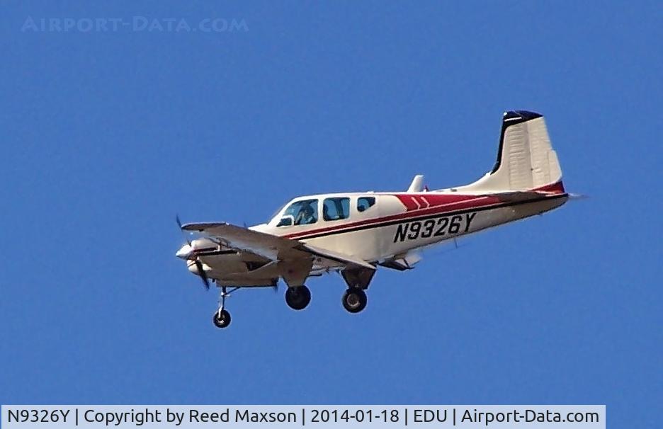 N9326Y, 1960 Beech B95 Travel Air C/N TD-443, On final.