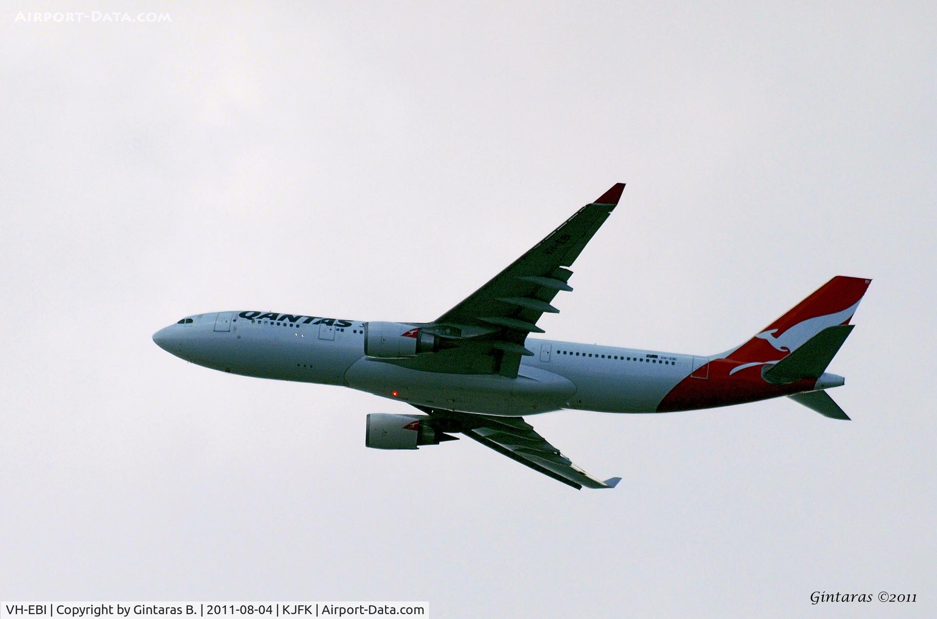 VH-EBI, 2008 Airbus A330-203 C/N 898, Over Long Island, Mineola...going to a landing on 22L/JFK