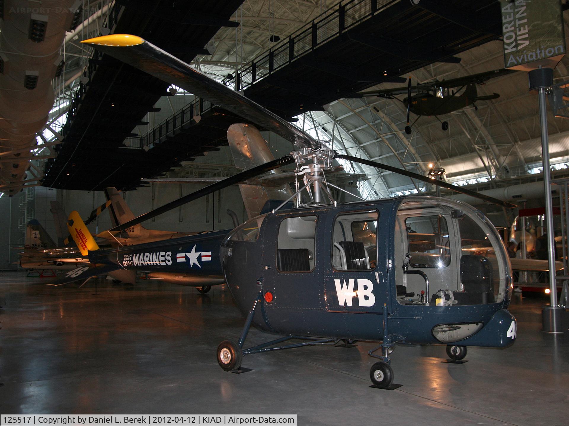 125517, Sikorsky HO5S-1 C/N 52.010, Nice Korean War rotorcraft on display at the NASM Steven Udvar-Hazy Center.