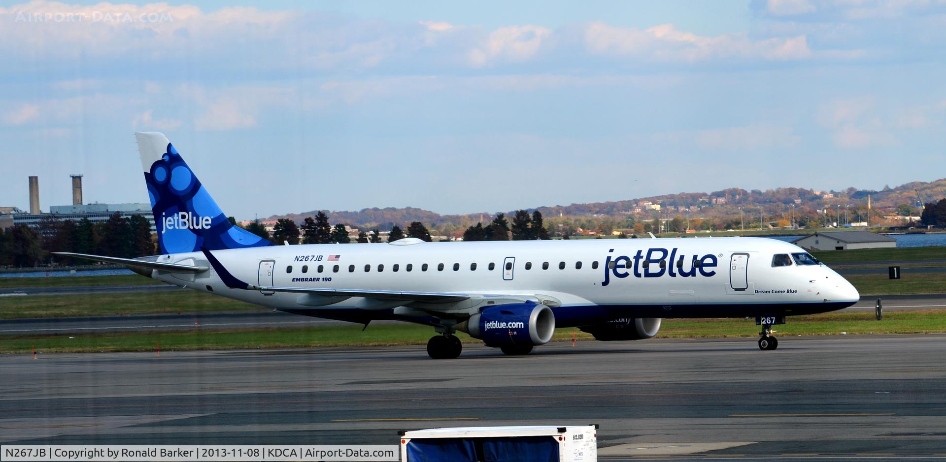 N267JB, 2007 Embraer 190AR (ERJ-190-100IGW) C/N 19000065, Dream Come Blue taxi to park National