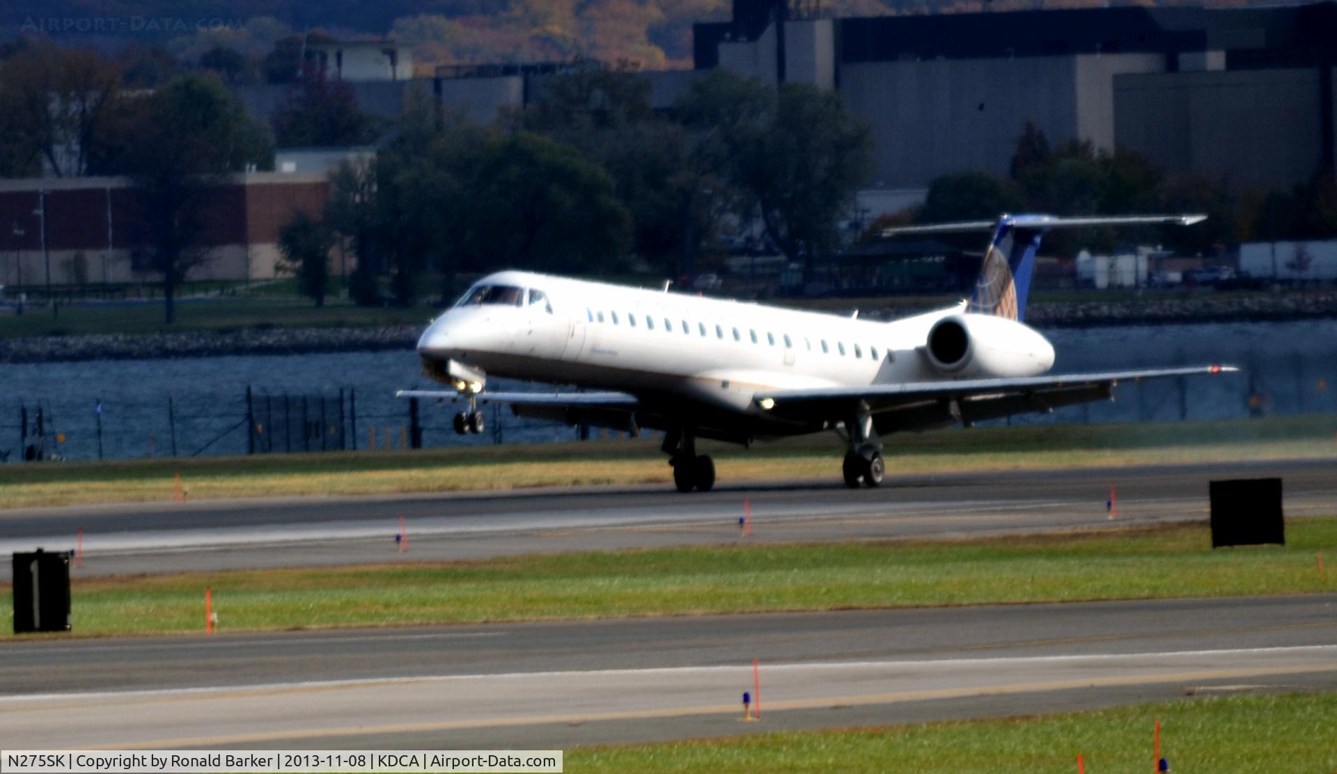 N275SK, 2000 Embraer EMB-145LR C/N 145345, Landing National
