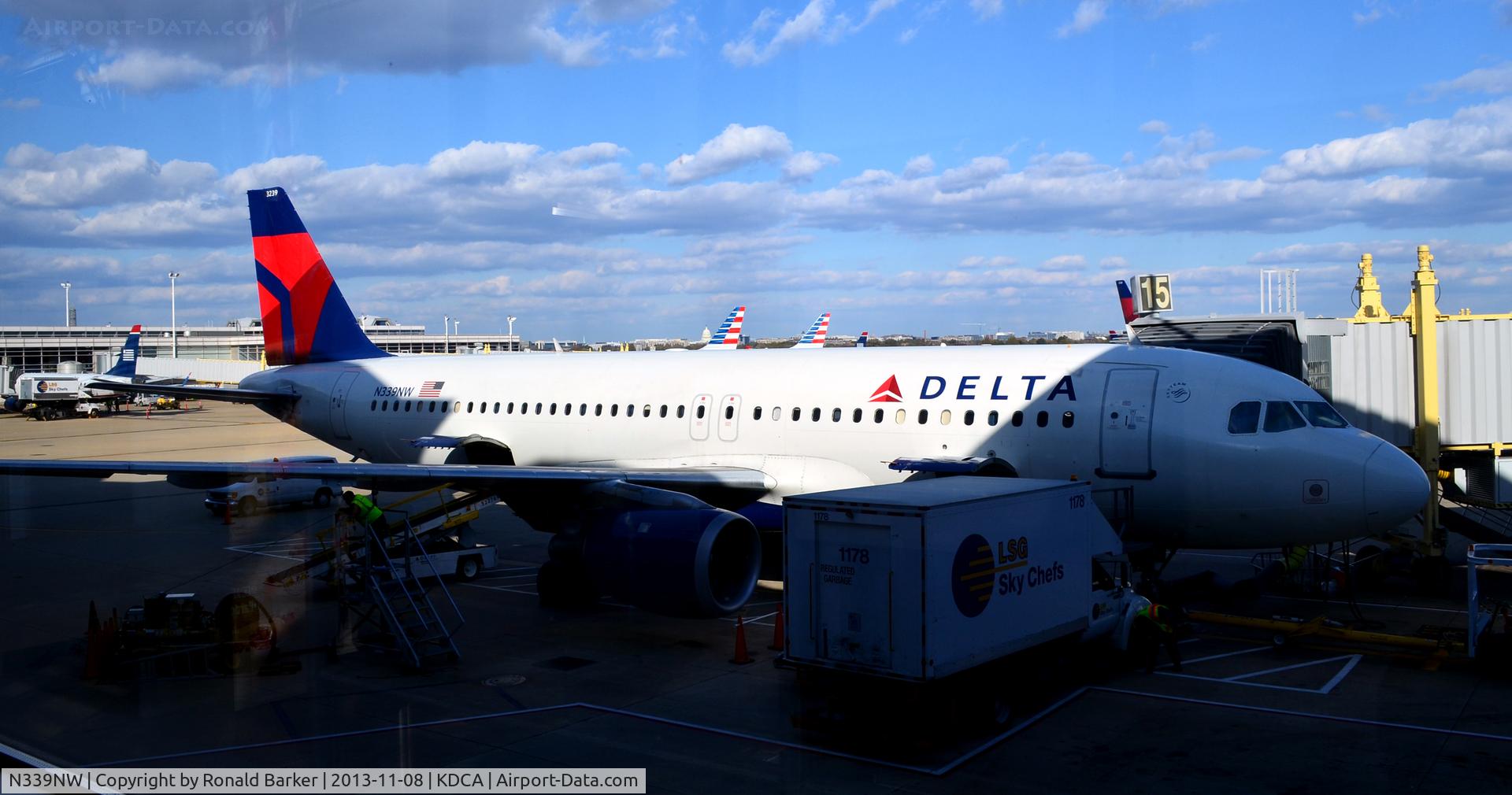 N339NW, 1992 Airbus A320-212 C/N 367, Gate 15 National