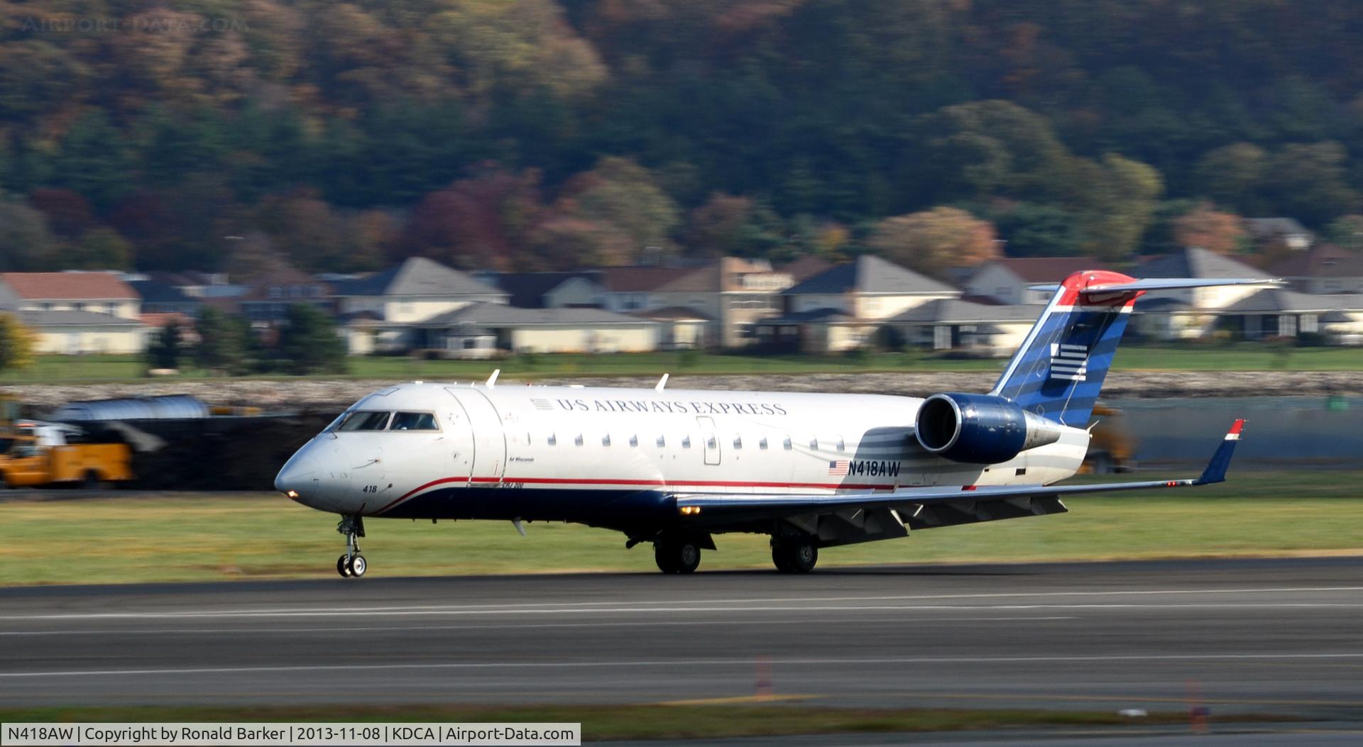 N418AW, 2002 Bombardier CRJ-200LR (CL-600-2B19) C/N 7618, Landing National