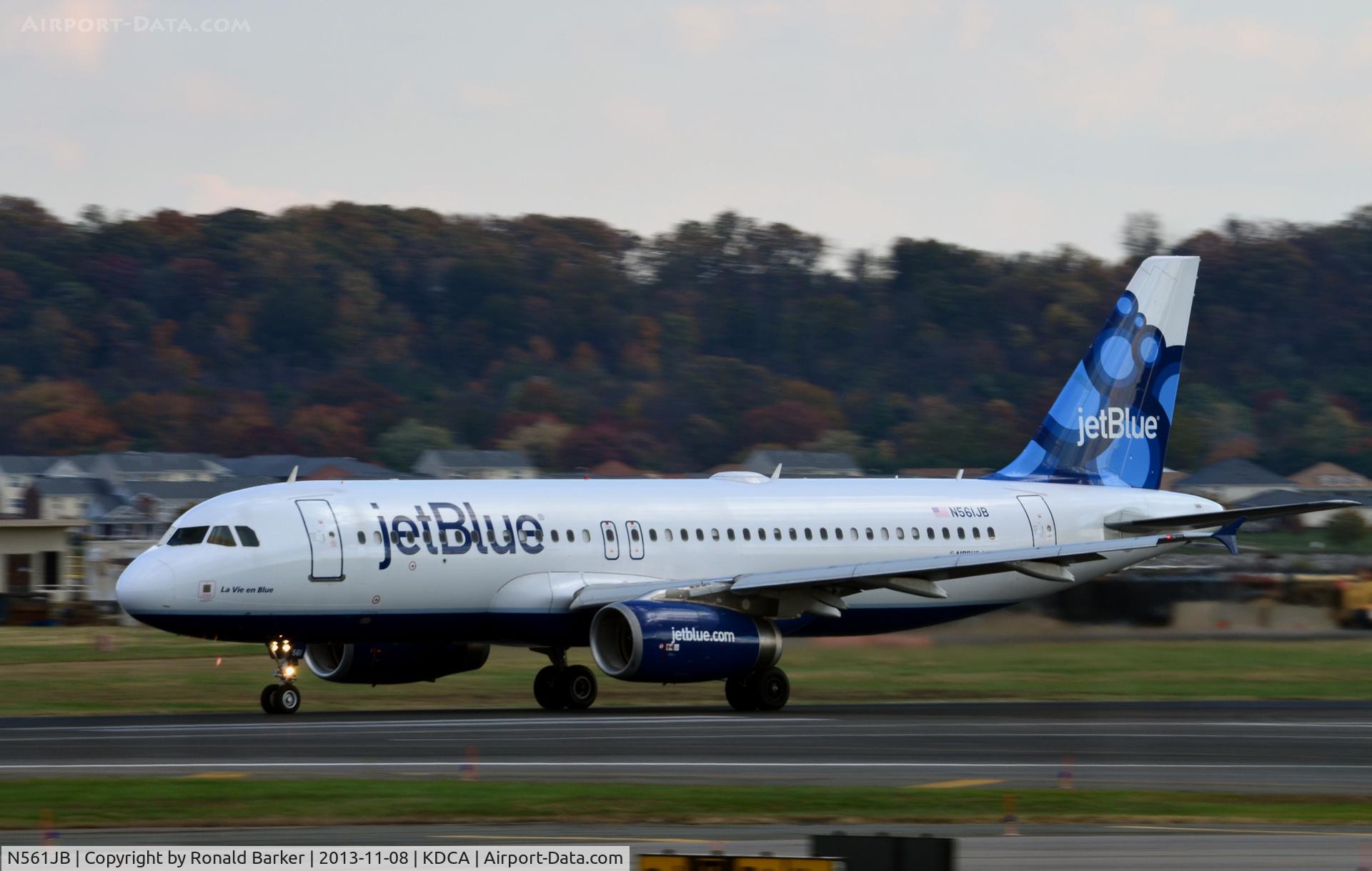 N561JB, 2003 Airbus A320-232 C/N 1927, Takeoff roll National