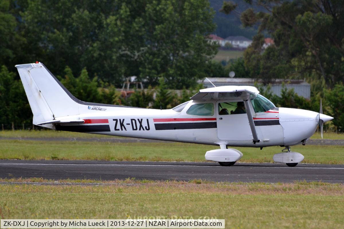 ZK-DXJ, Cessna 172M C/N 17265810, At Ardmore
