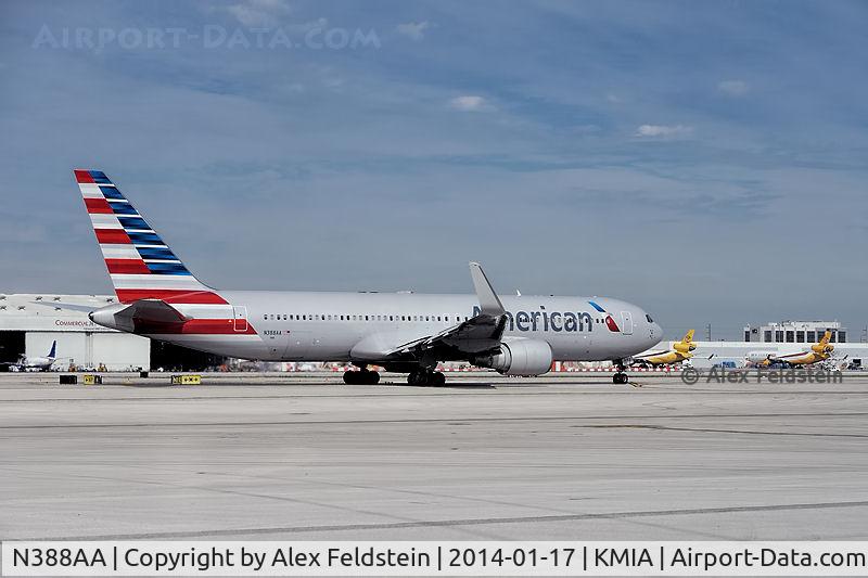 N388AA, 1994 Boeing 767-323 C/N 27448, Miami