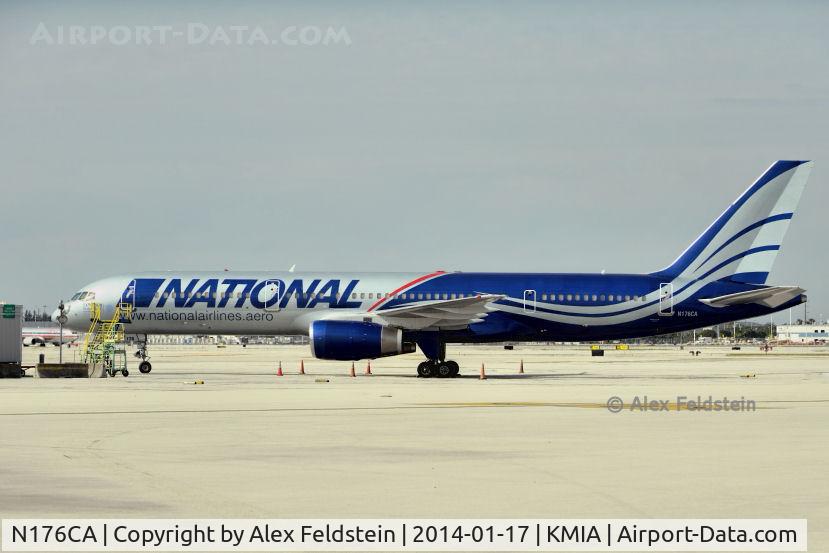 N176CA, 1990 Boeing 757-28A C/N 24543, Miami
(shot from a bus with tinted windows, so the image is not the best quality)