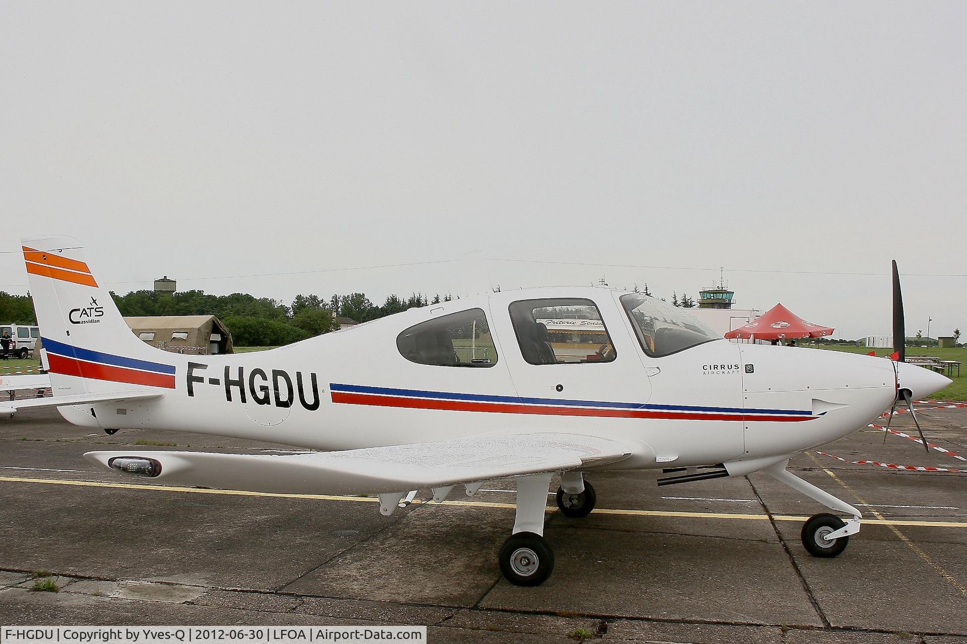 F-HGDU, Cirrus SR20 C/N 2152, Cirrus SR-20, Cassidian Aviation Training Services SAS, Static display, Avord Air Base 702 (LFOA) open day 2012