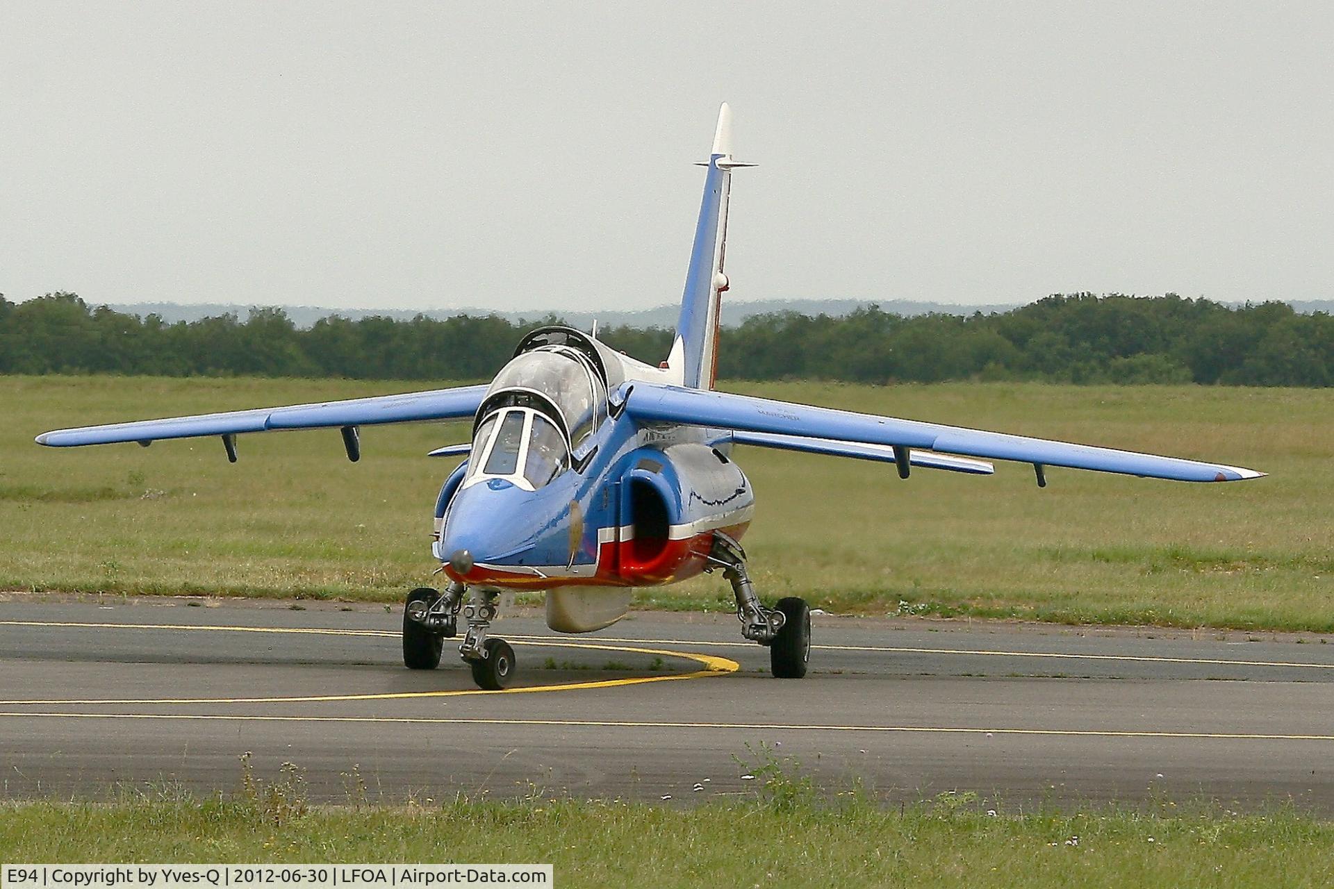 E94, Dassault-Dornier Alpha Jet E C/N E94, Dassault Dornier Alphajet (F-TERH), Athos 08 of Patrouille de France 2012, Avord Air Base 702 (LFOA) Open day