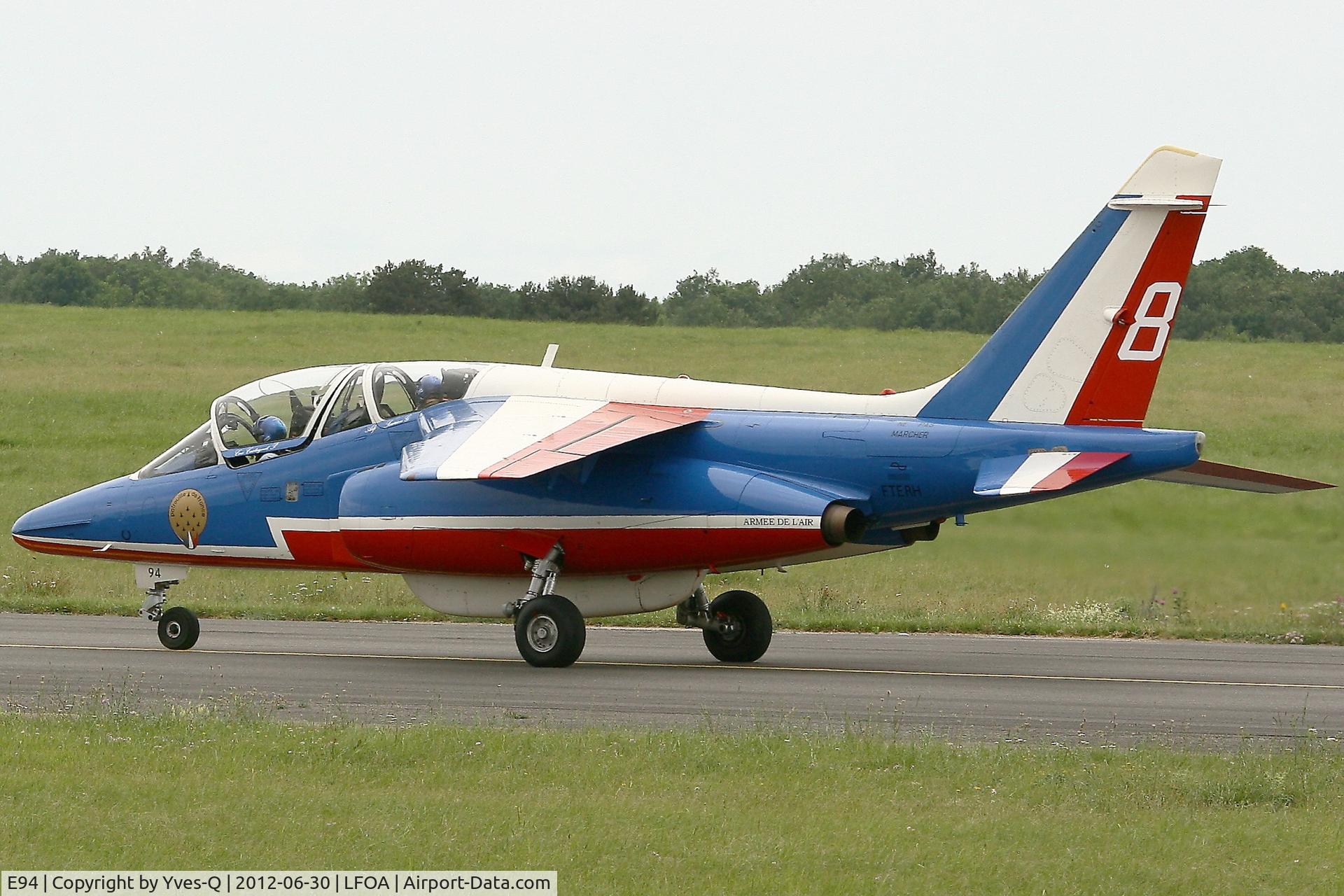 E94, Dassault-Dornier Alpha Jet E C/N E94, Dassault Dornier Alphajet (F-TERH), Athos 08 of Patrouille de France 2012, Avord Air Base 702 (LFOA) Open day