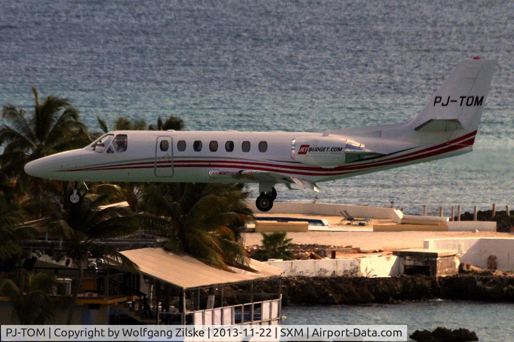PJ-TOM, 1997 Cessna 560 Citation V C/N 560-0414, From the Sonesta Hotel
