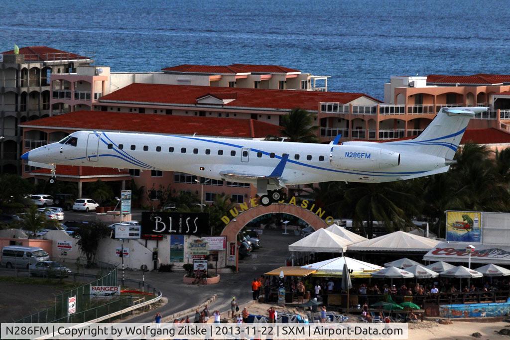 N286FM, 2013 Embraer ERJ-145XR (EMB-145XR) C/N 14501186, From the Sonesta Hotel