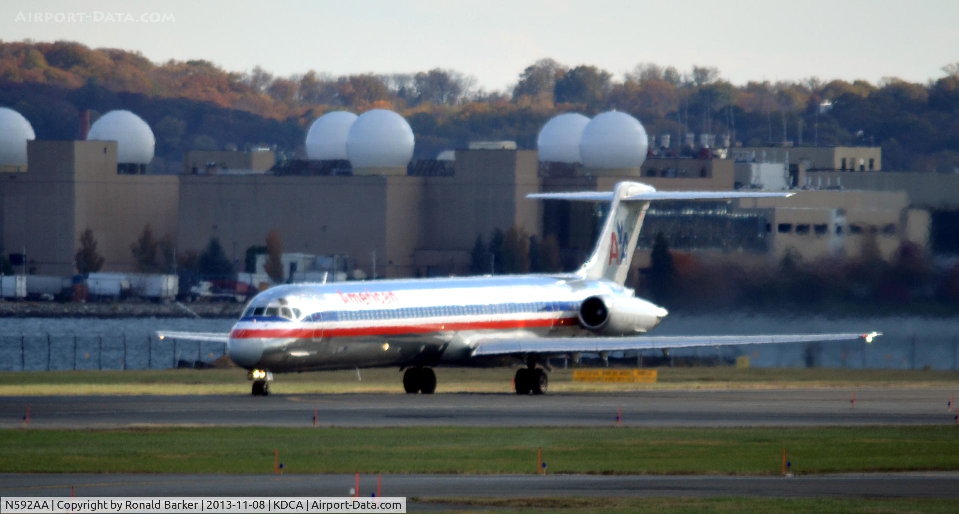 N592AA, 1991 McDonnell Douglas MD-83 (DC-9-83) C/N 53255, Takeoff National