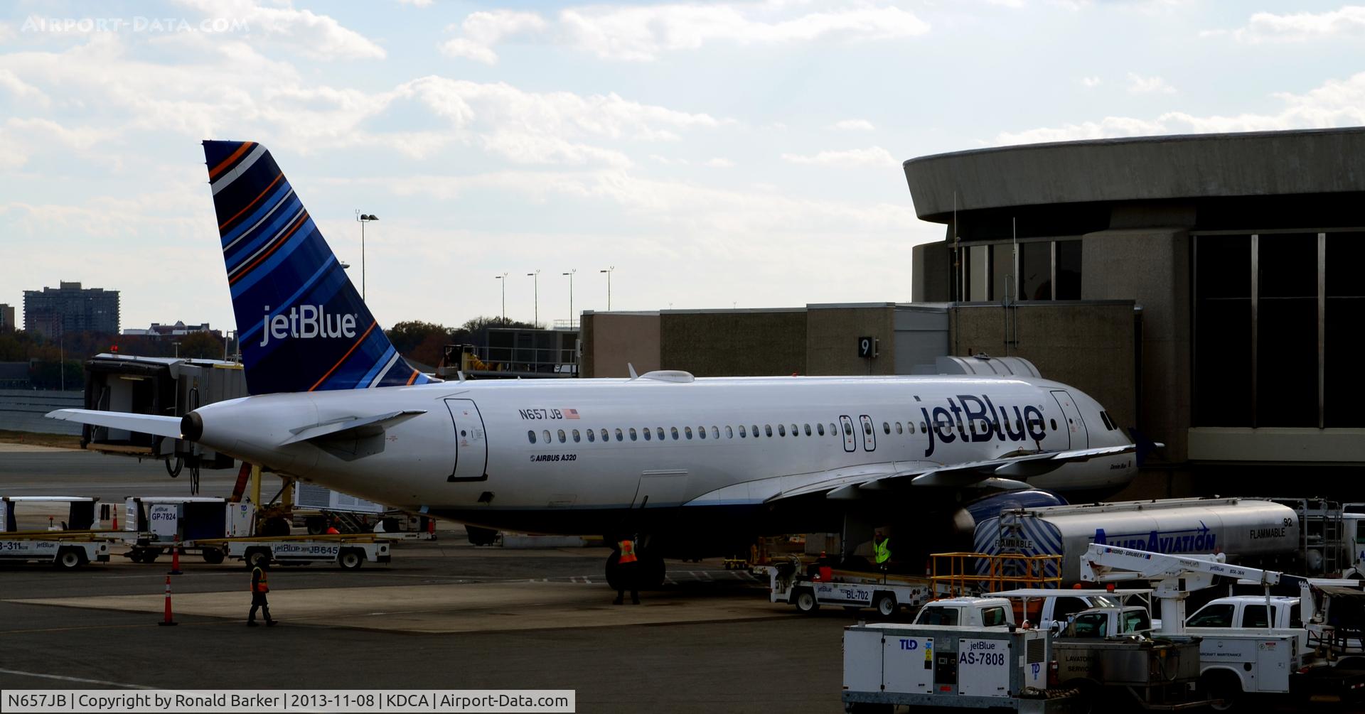 N657JB, 2007 Airbus A320-232 C/N 3119, Denim Blue   park National