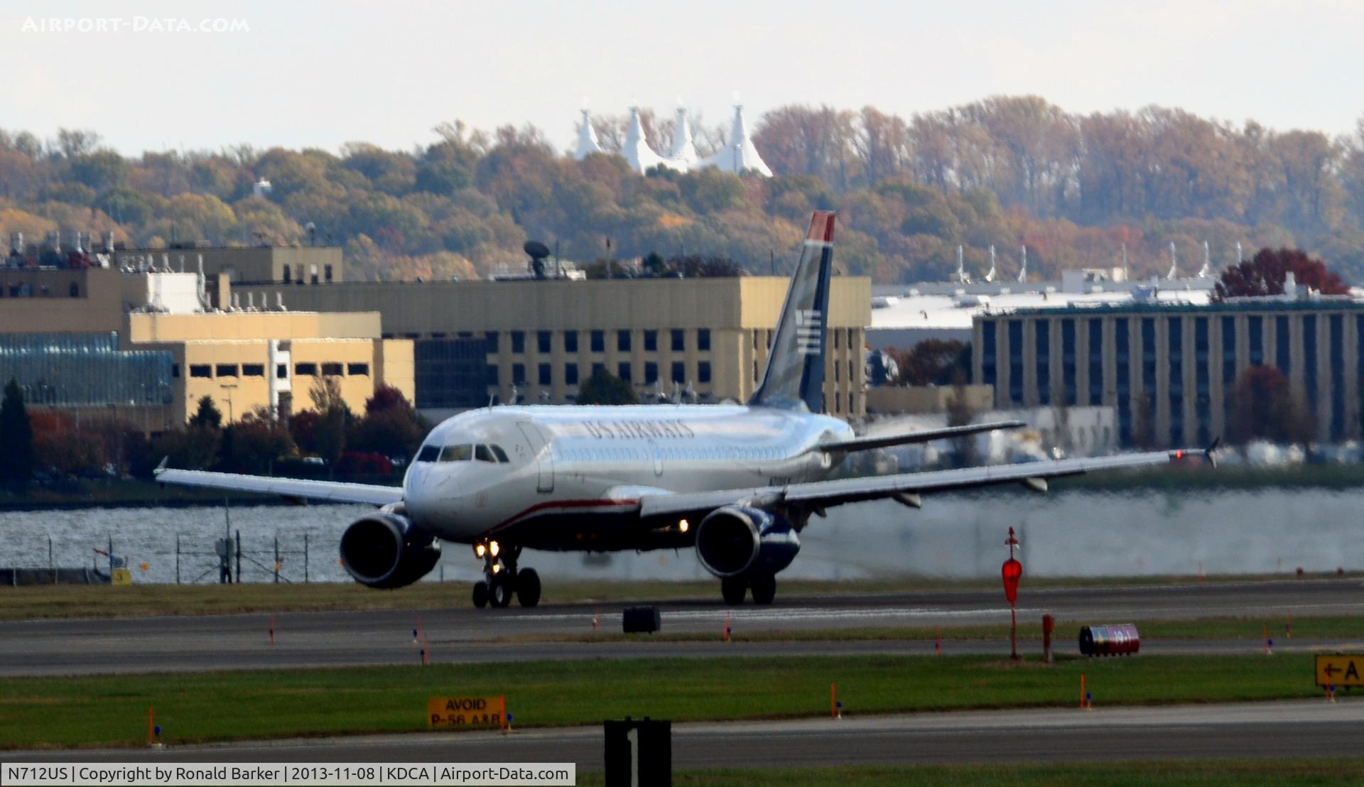 N712US, 1999 Airbus A319-112 C/N 1038, Takeoff National