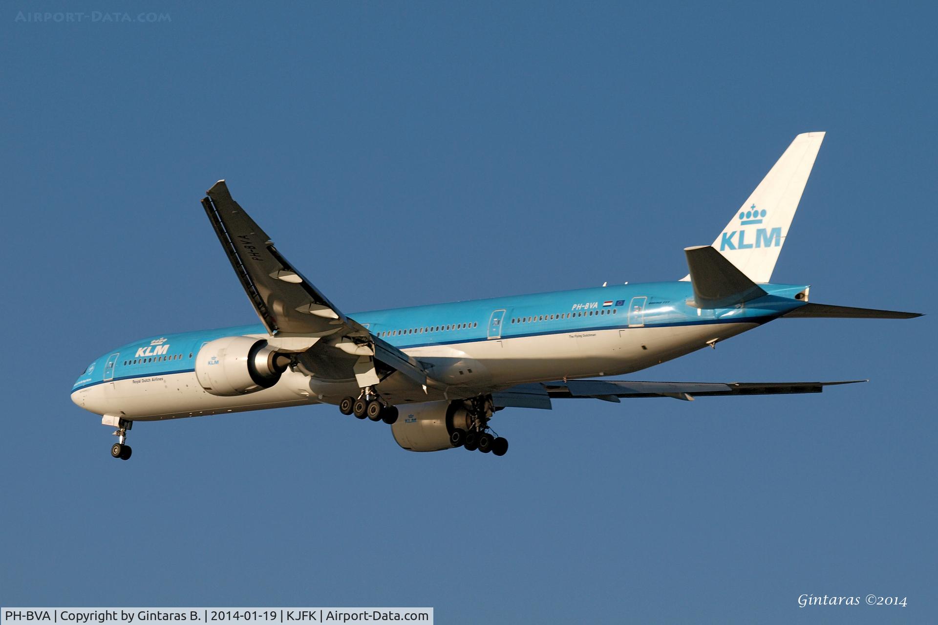 PH-BVA, 2008 Boeing 777-306/ER C/N 35671, Going to a landing on RWY 31R