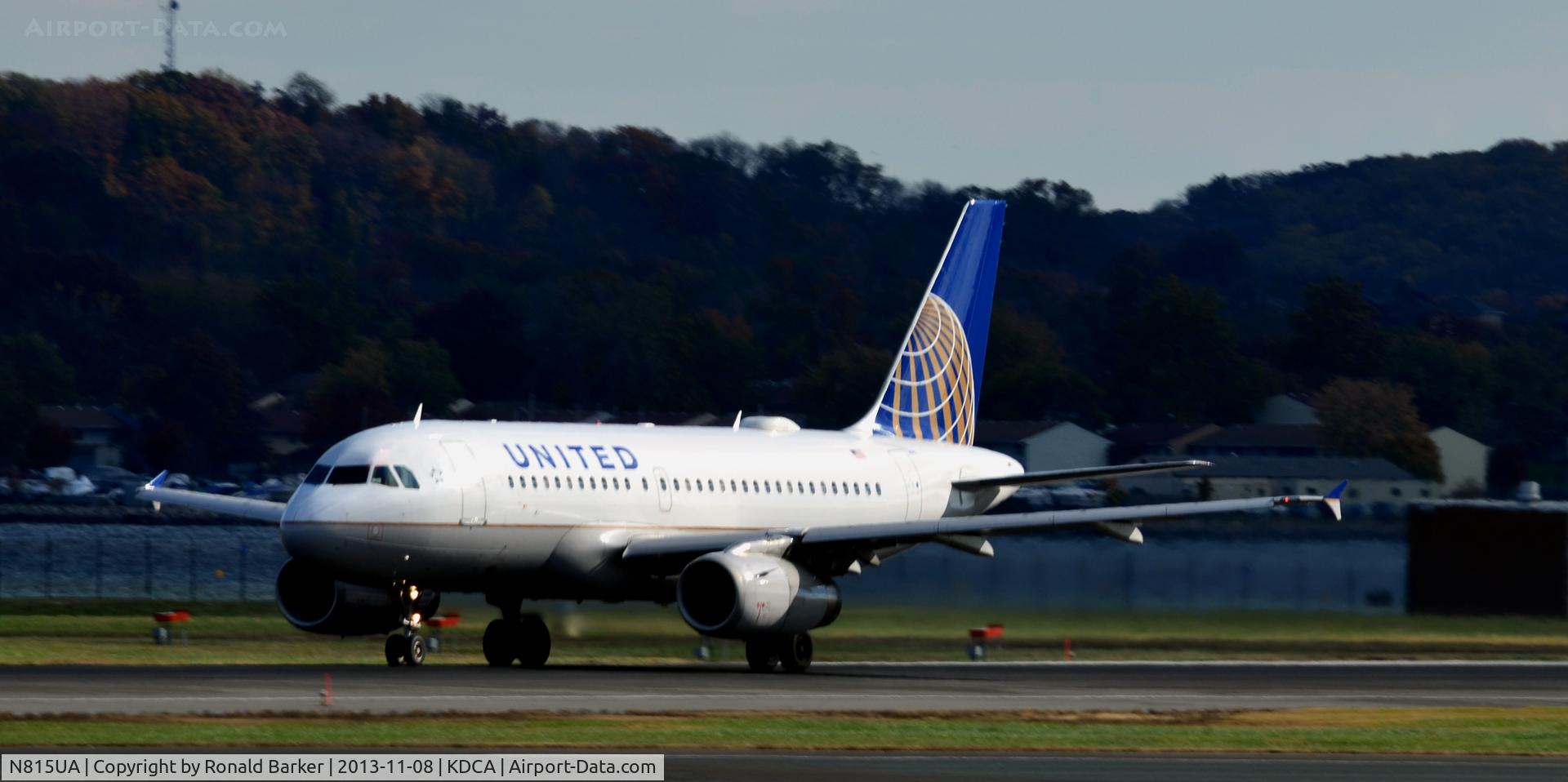 N815UA, 1998 Airbus A319-131 C/N 867, Takeoff National
