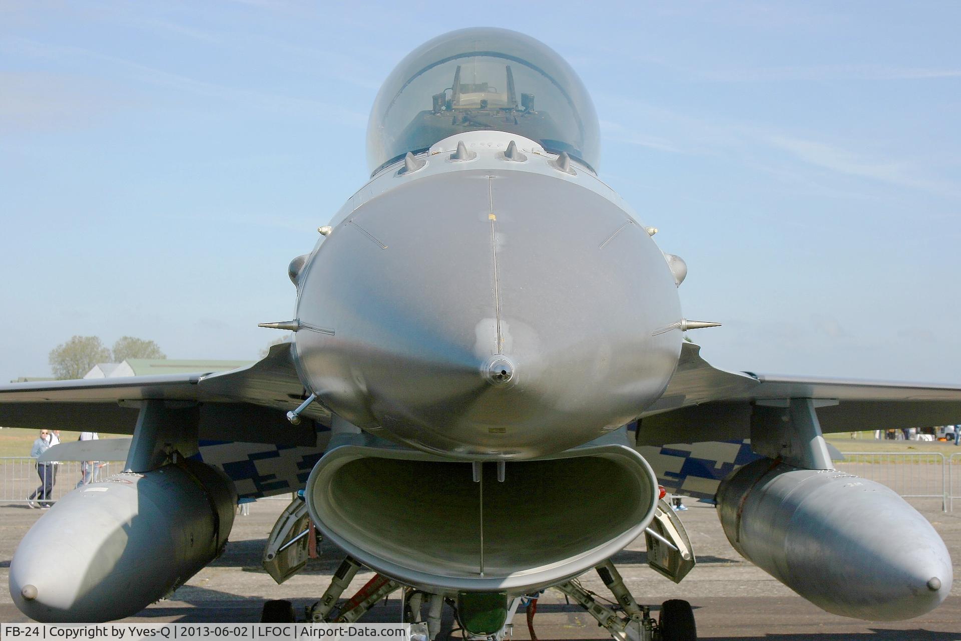 FB-24, General Dynamics F-16BM Fighting Falcon C/N 6J-24, Belgian Air Force General Dynamics F-16BM Fighting Falcon (FB-24), Static display, Chateaudun Air Base 279 (LFOC) Open day 2013