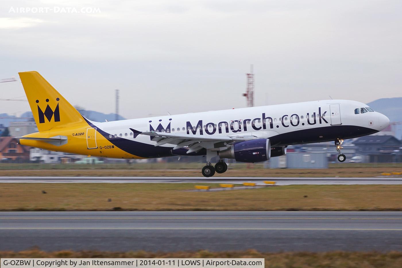 G-OZBW, 2001 Airbus A320-214 C/N 1571, g-ozbw